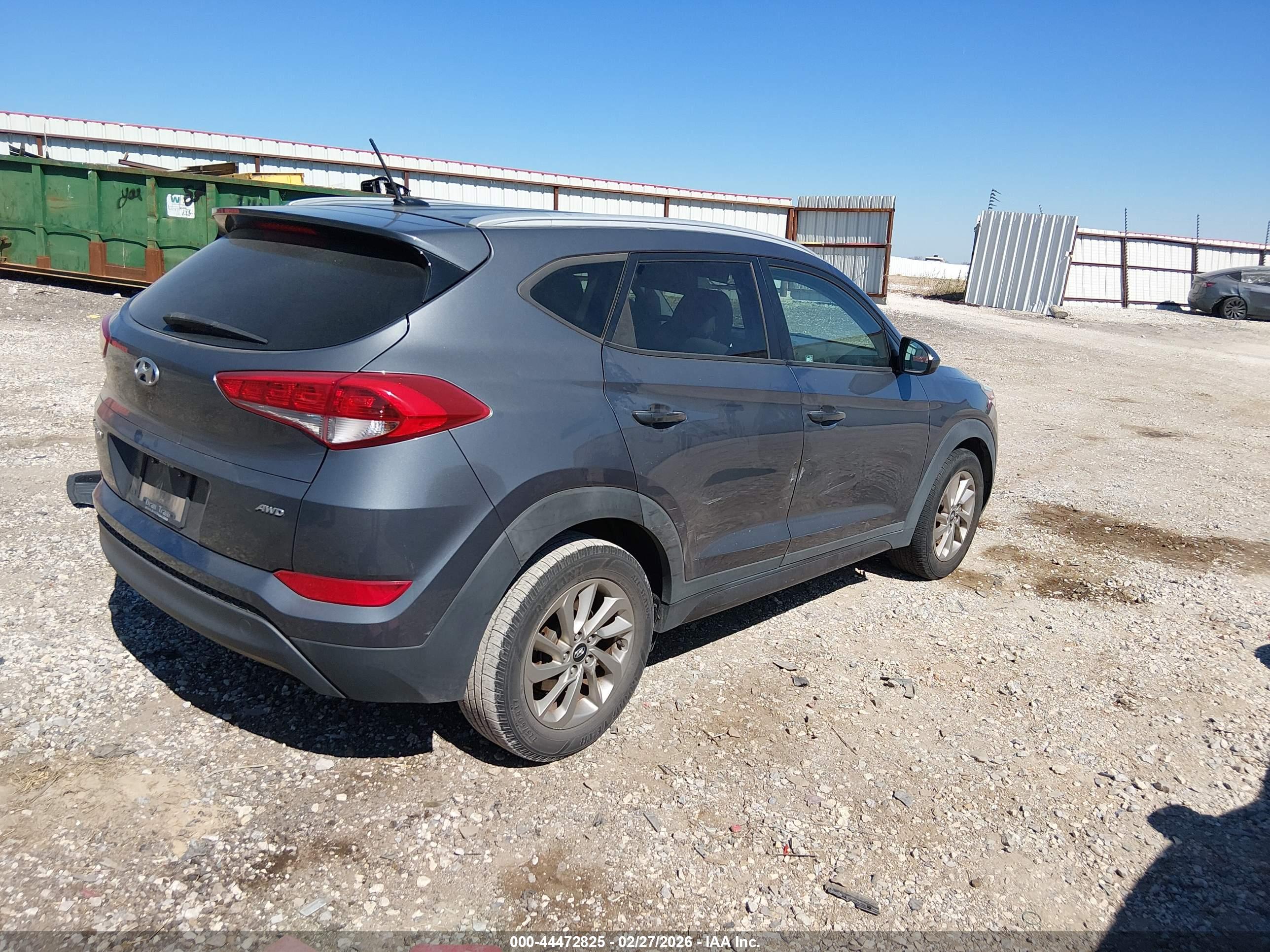 HYUNDAI TUCSON image 4