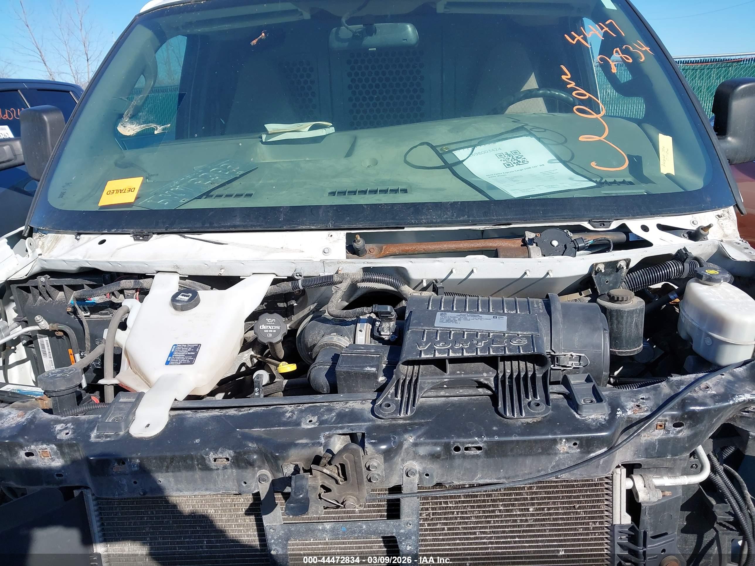 CHEVROLET EXPRESS image 10