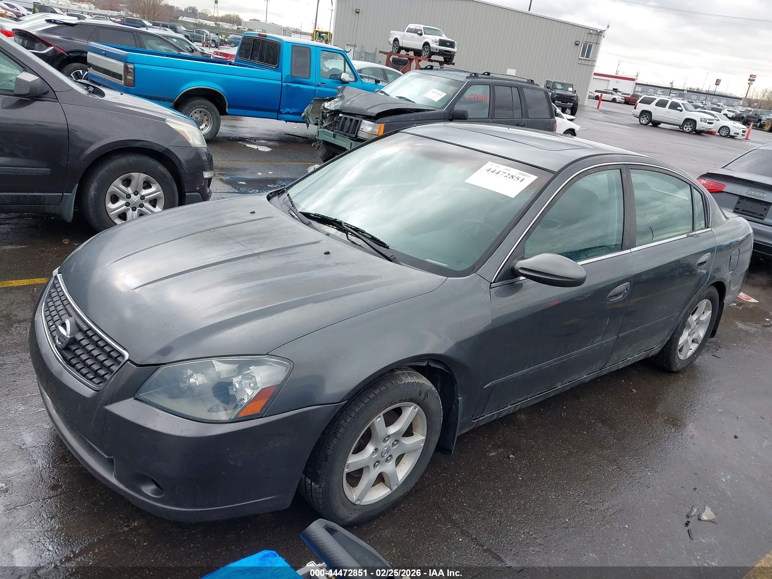 NISSAN ALTIMA image 2