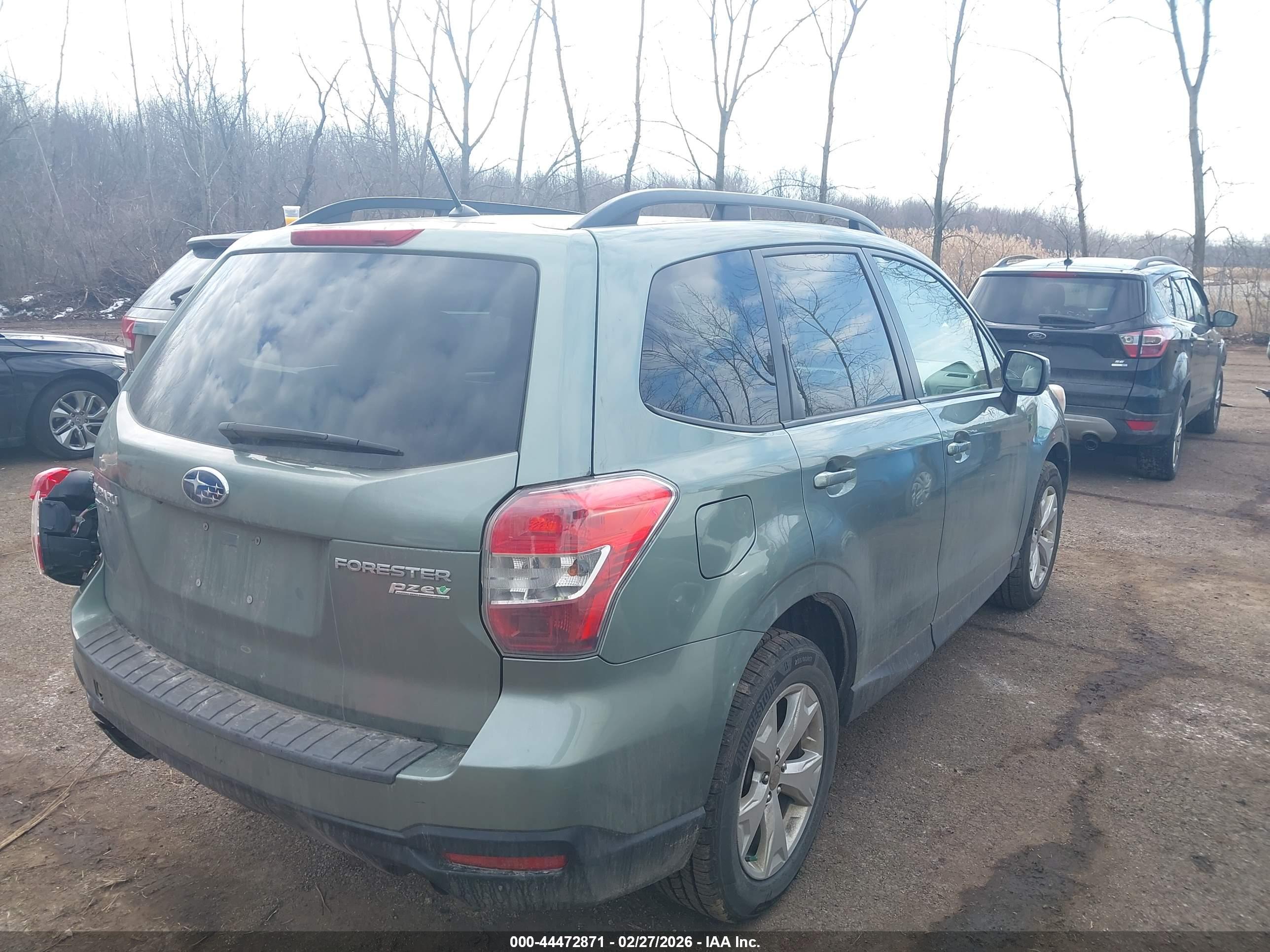 SUBARU FORESTER image 4