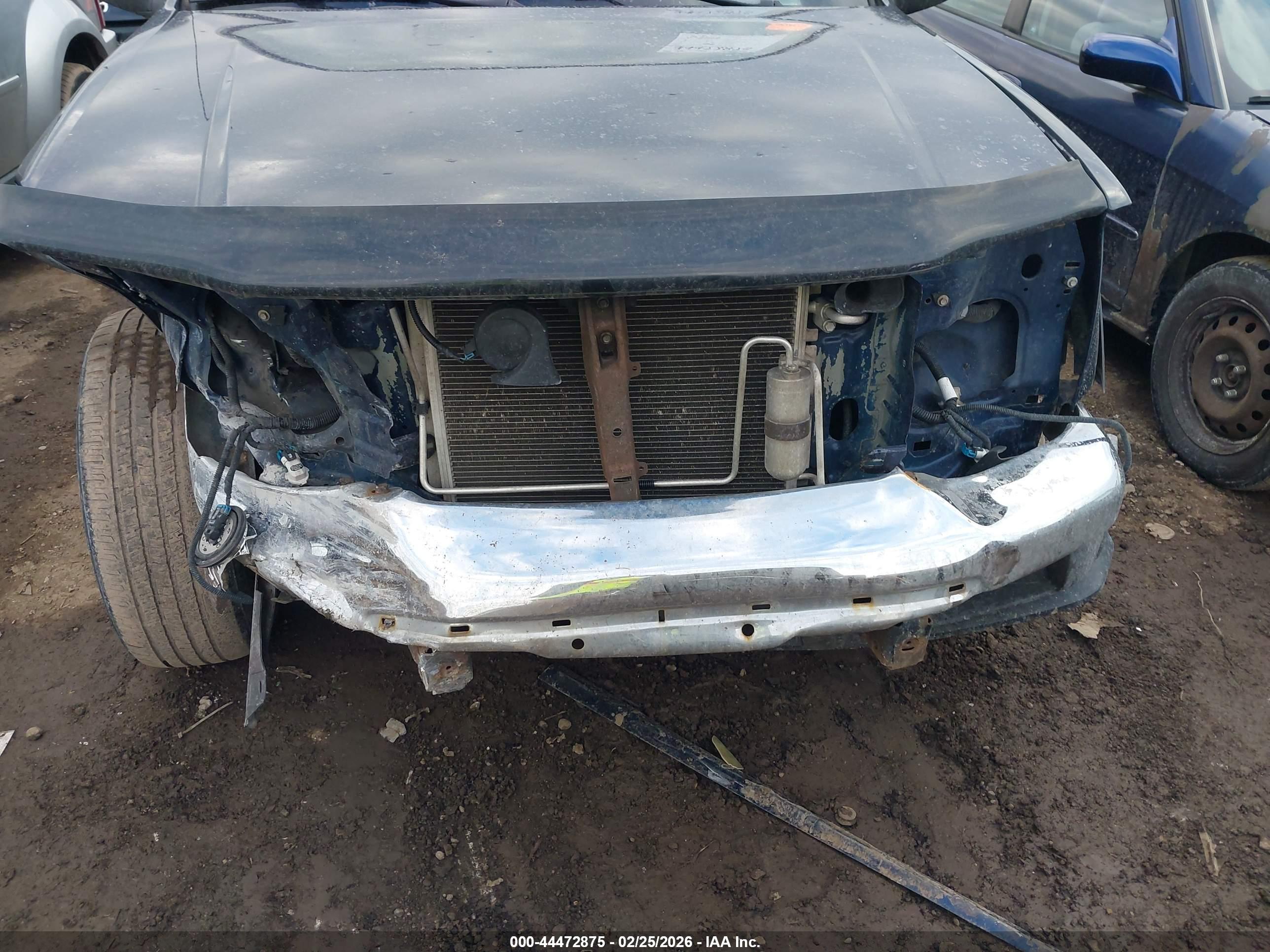 CHEVROLET COLORADO image 6
