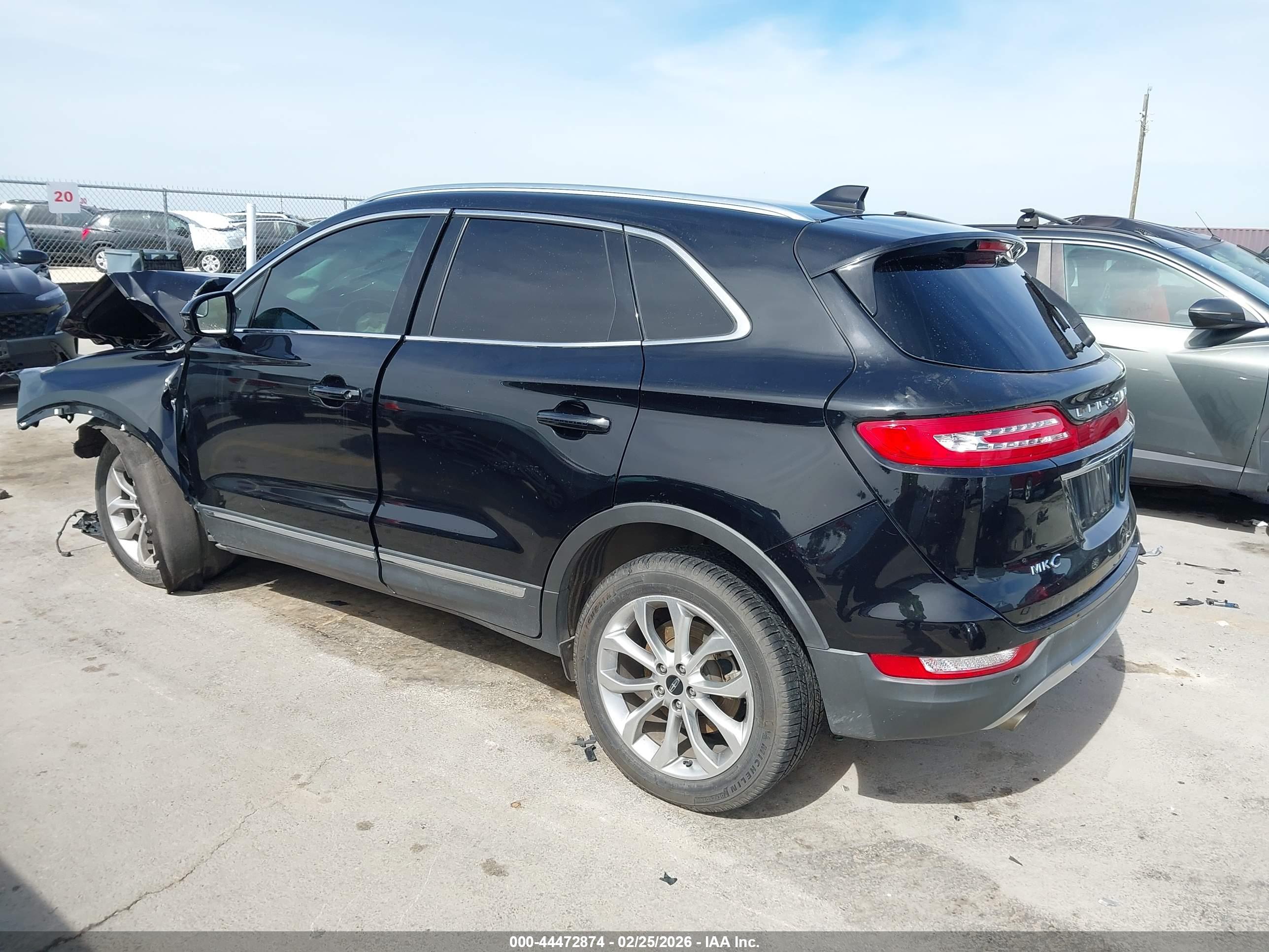 LINCOLN MKC image 3