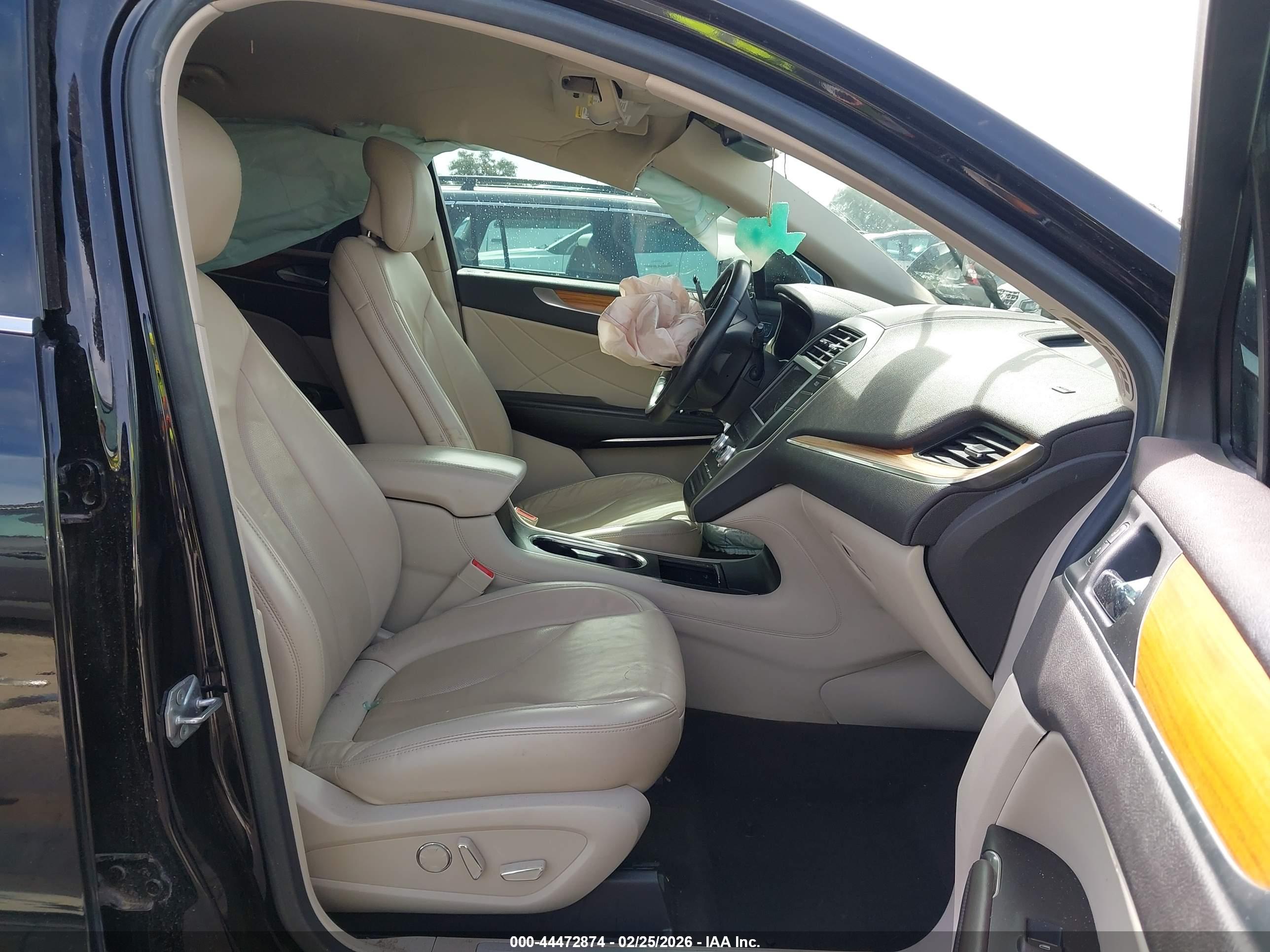 LINCOLN MKC image 5