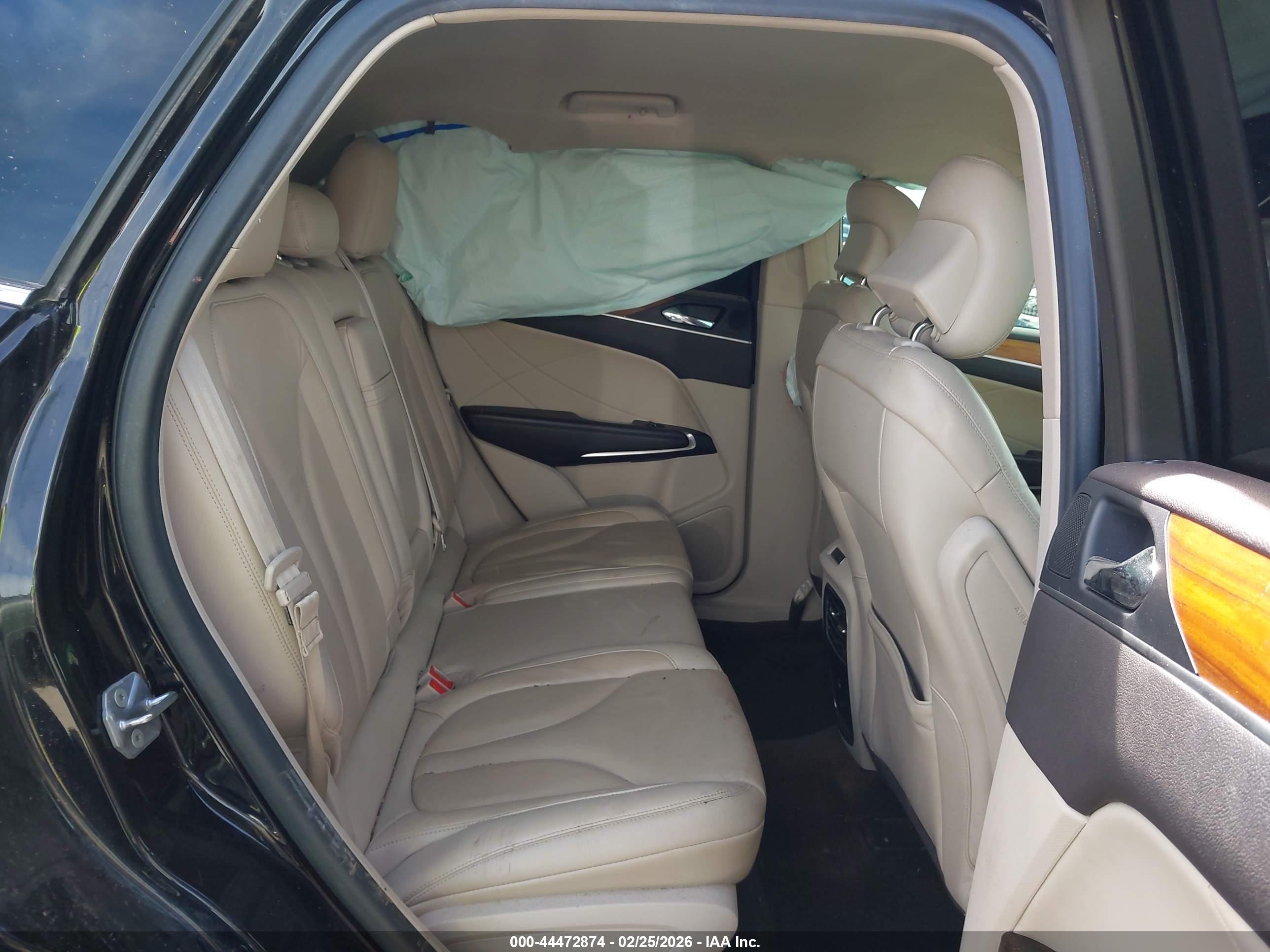 LINCOLN MKC image 8