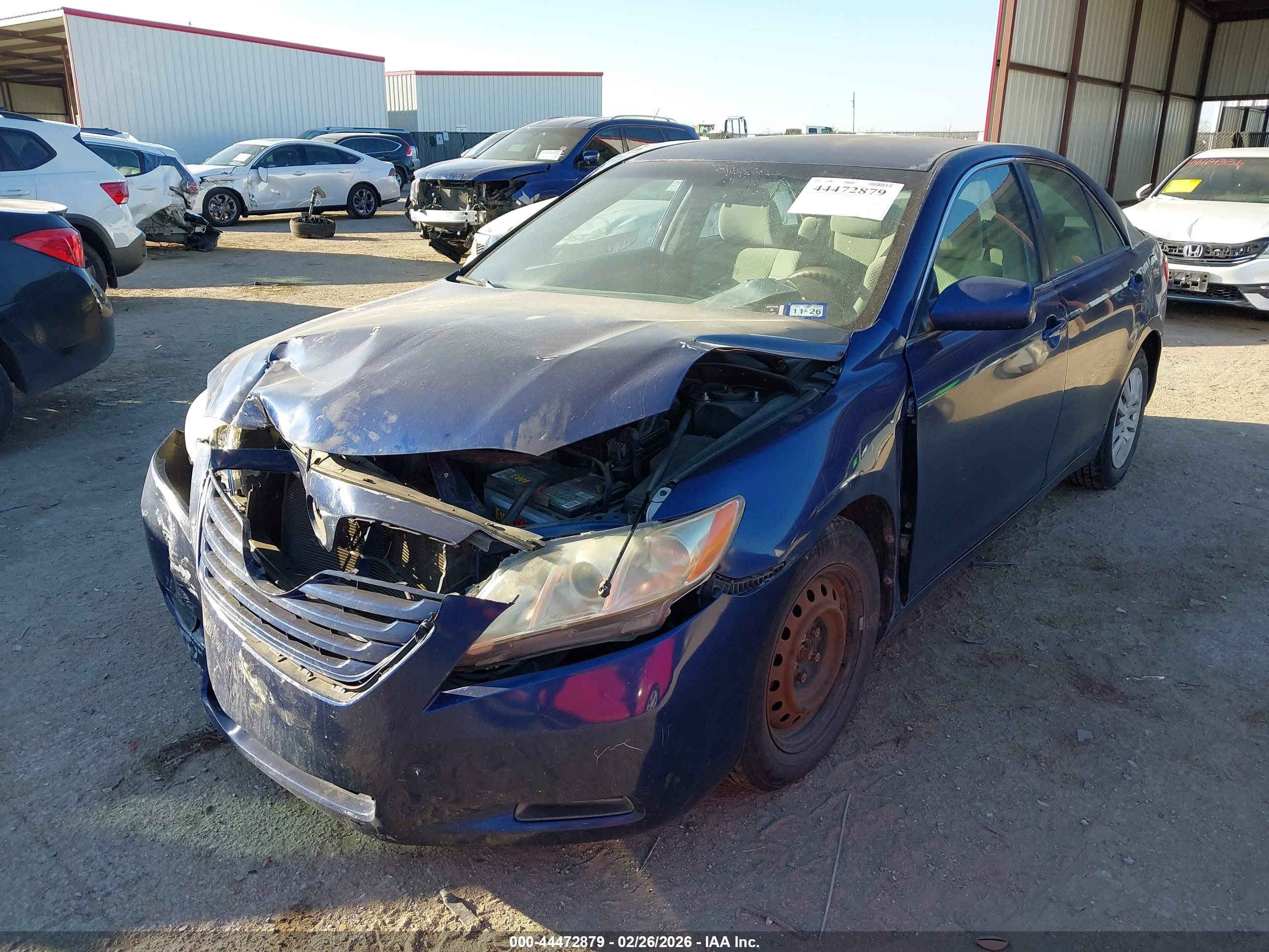 TOYOTA CAMRY image 2