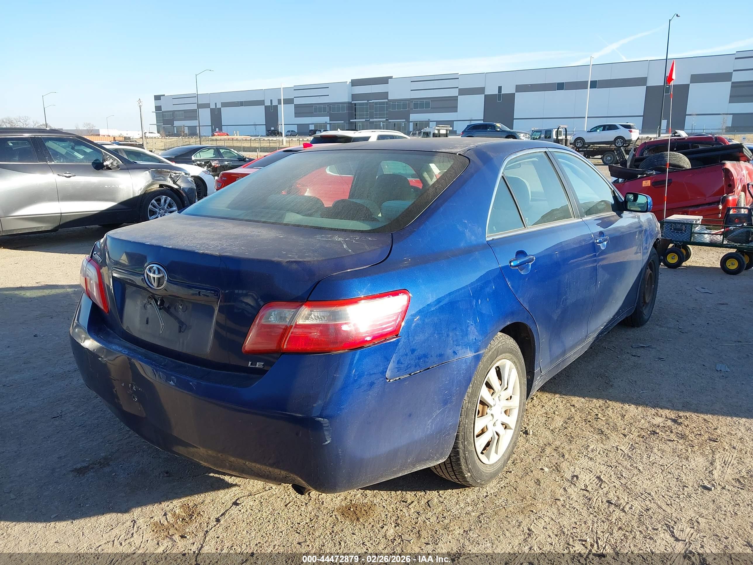 TOYOTA CAMRY image 4