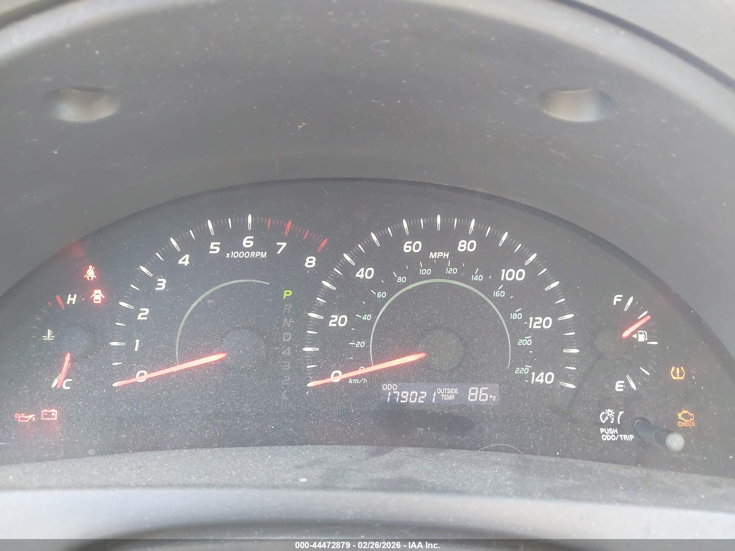 TOYOTA CAMRY image 7