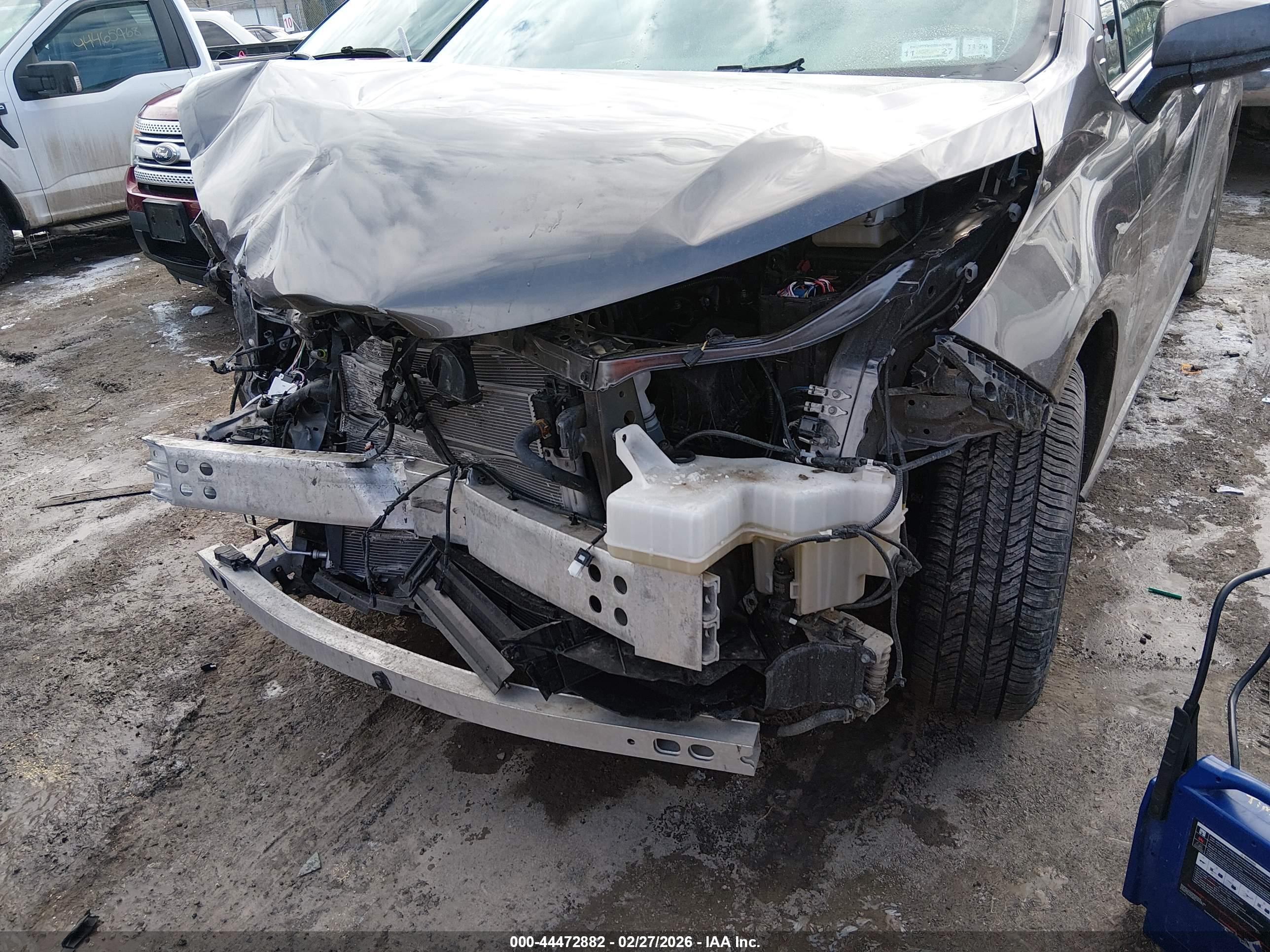 TOYOTA SIENNA image 6