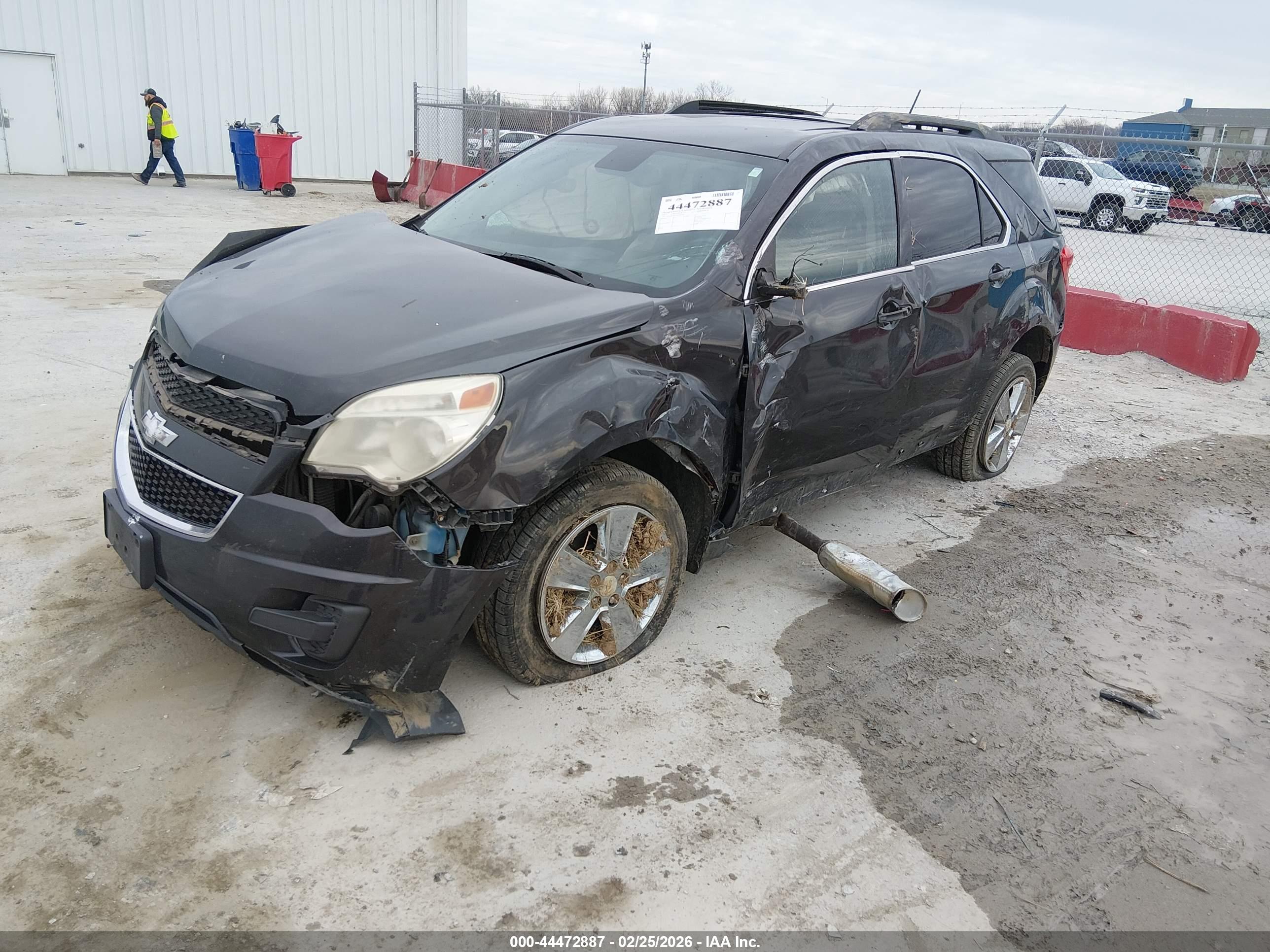CHEVROLET EQUINOX image 2