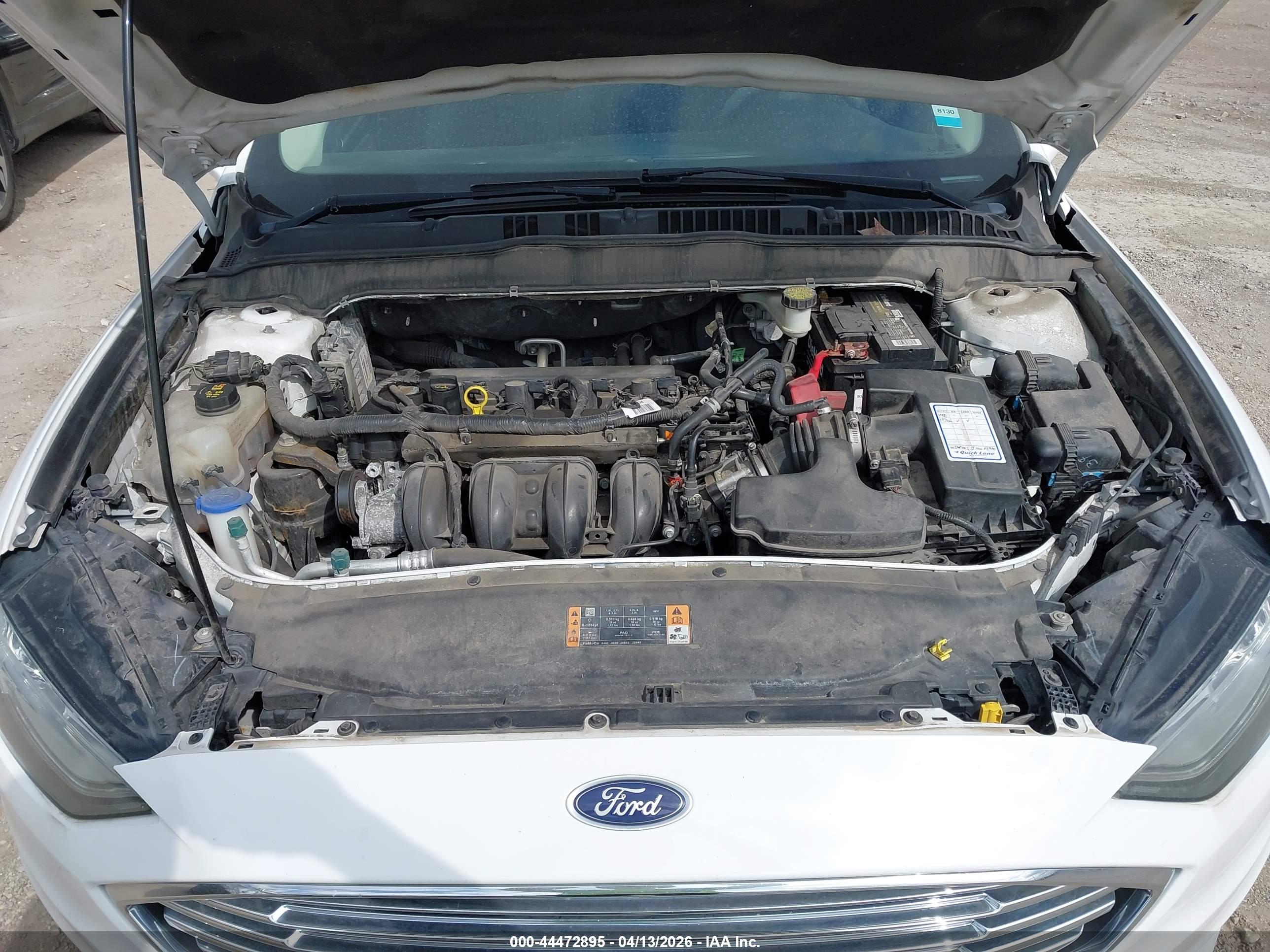 FORD FUSION image 10