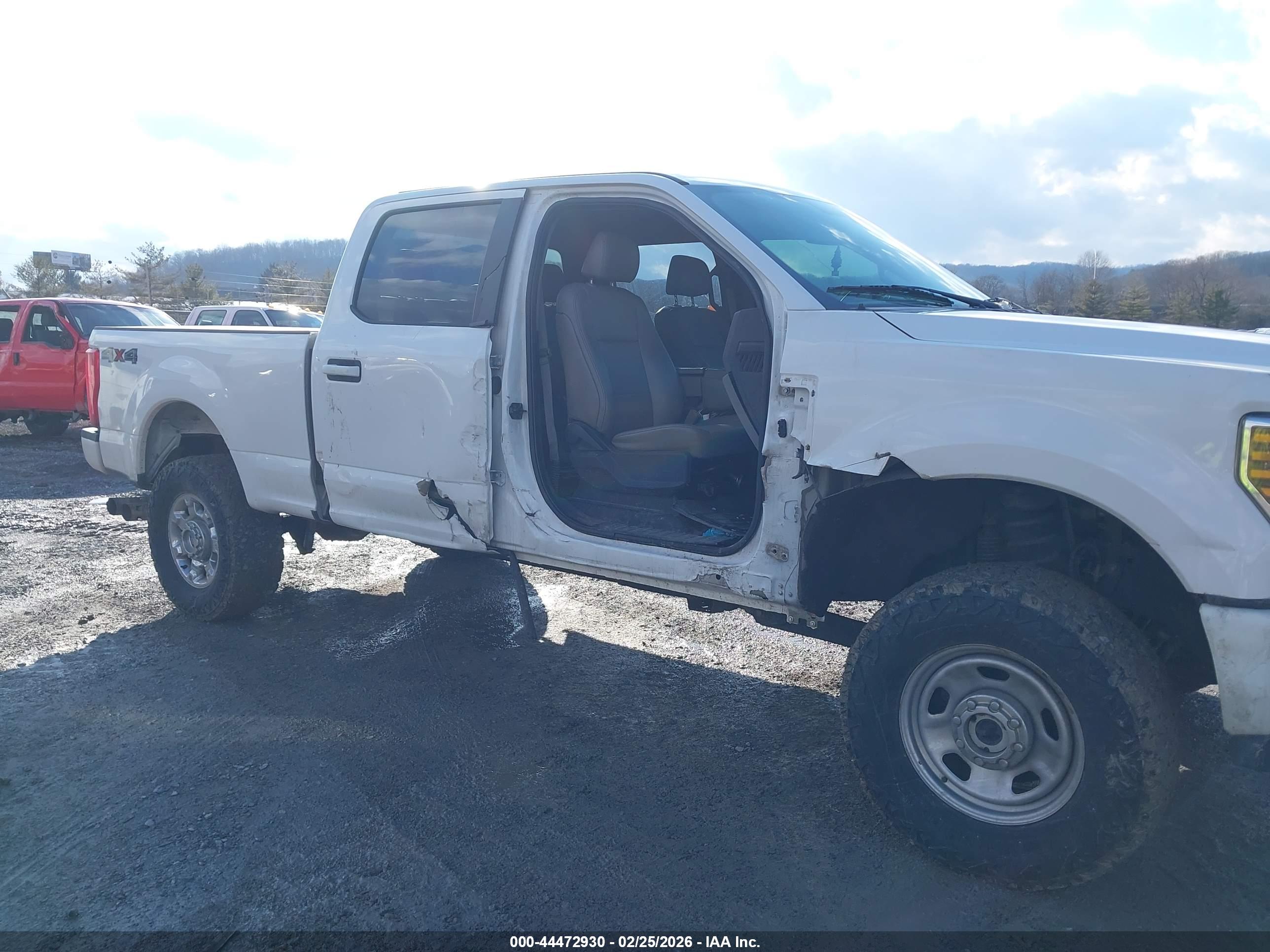 FORD F-250 image 6