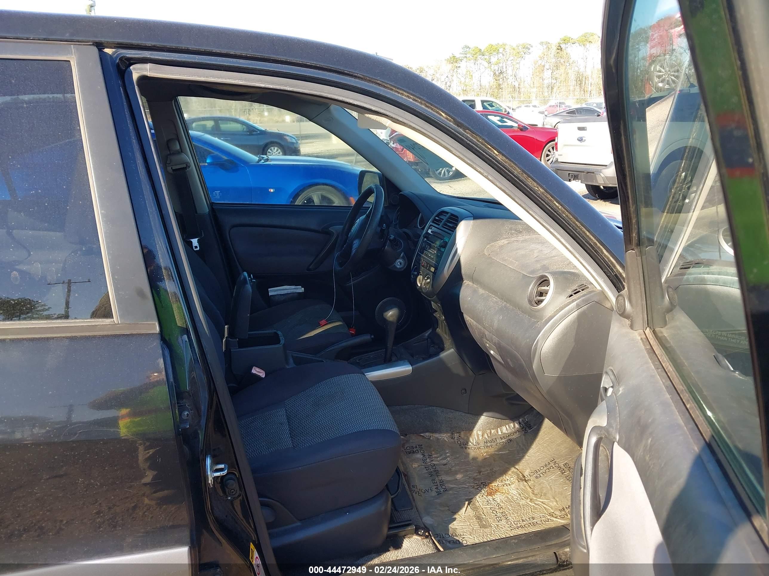 TOYOTA RAV4 image 5