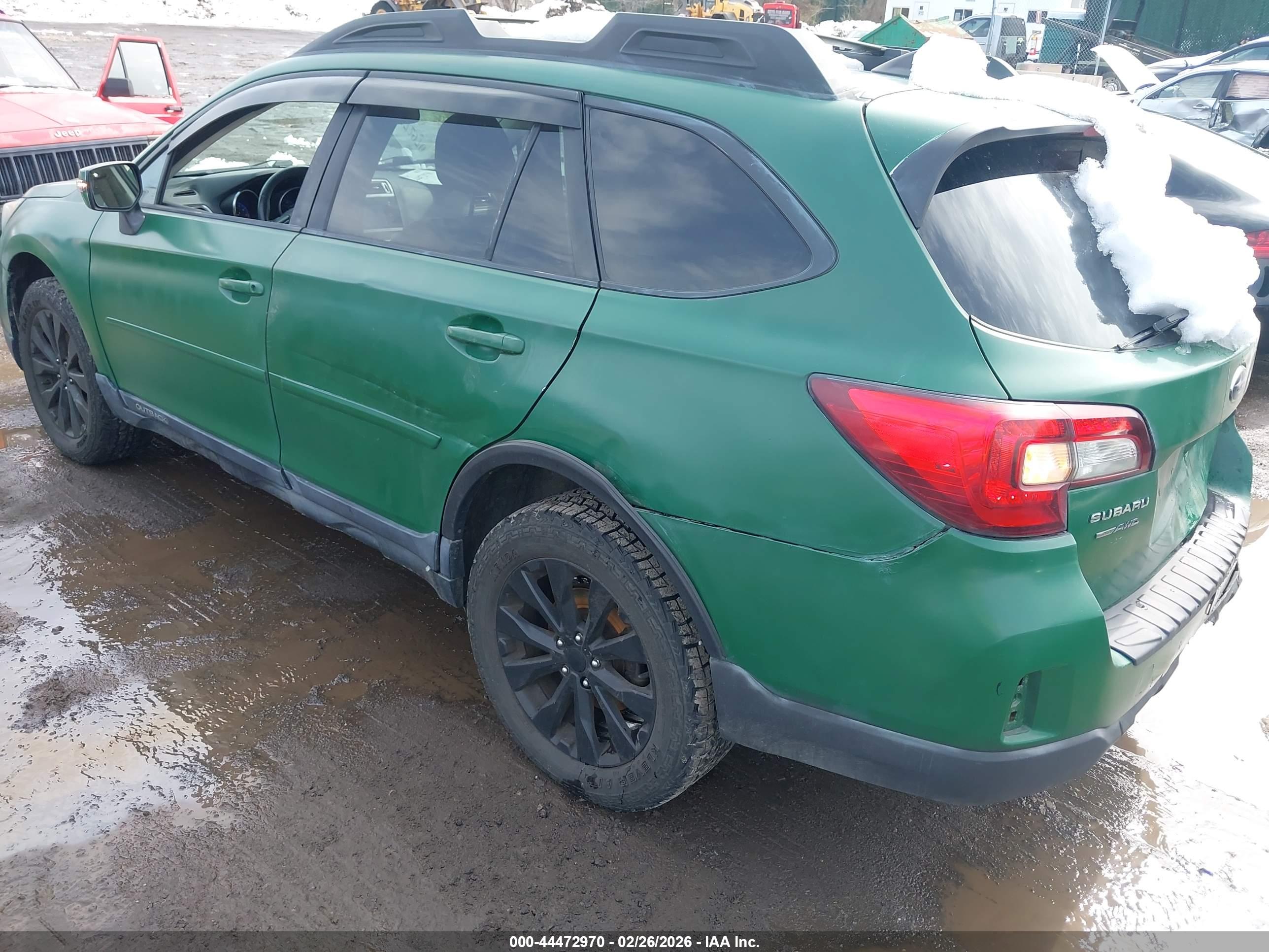 SUBARU OUTBACK image 3