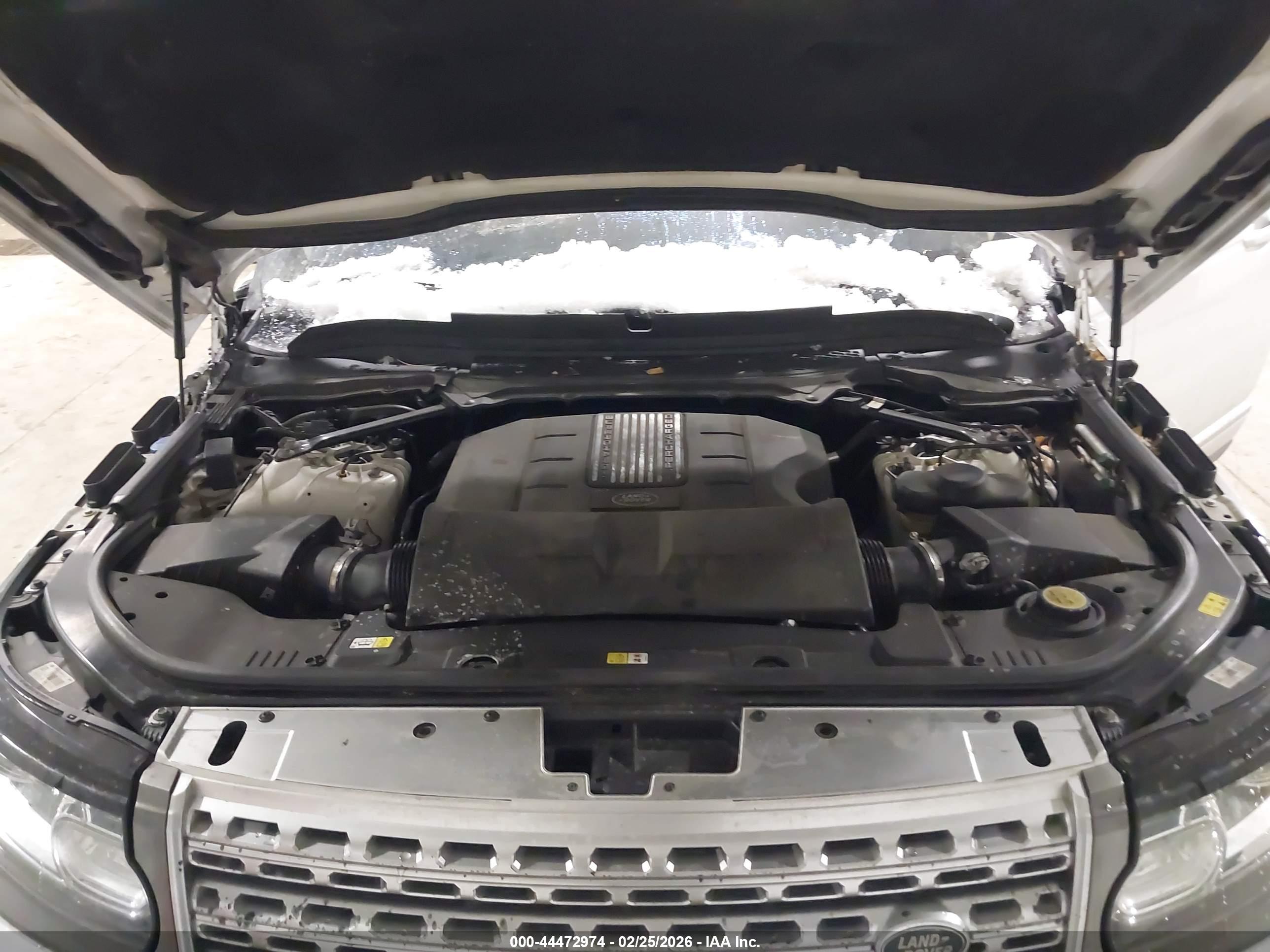 LAND ROVER image 10