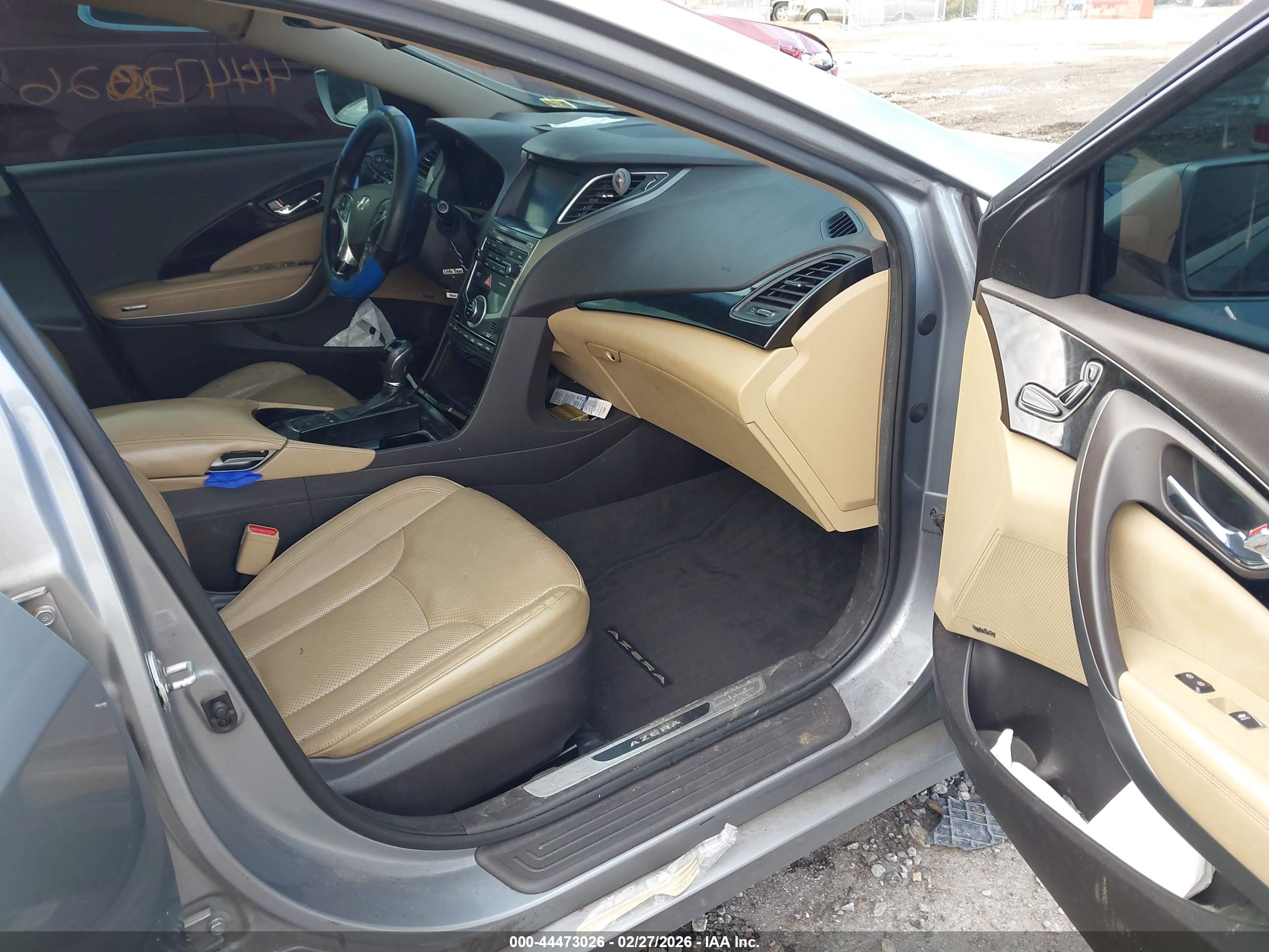 HYUNDAI AZERA image 5