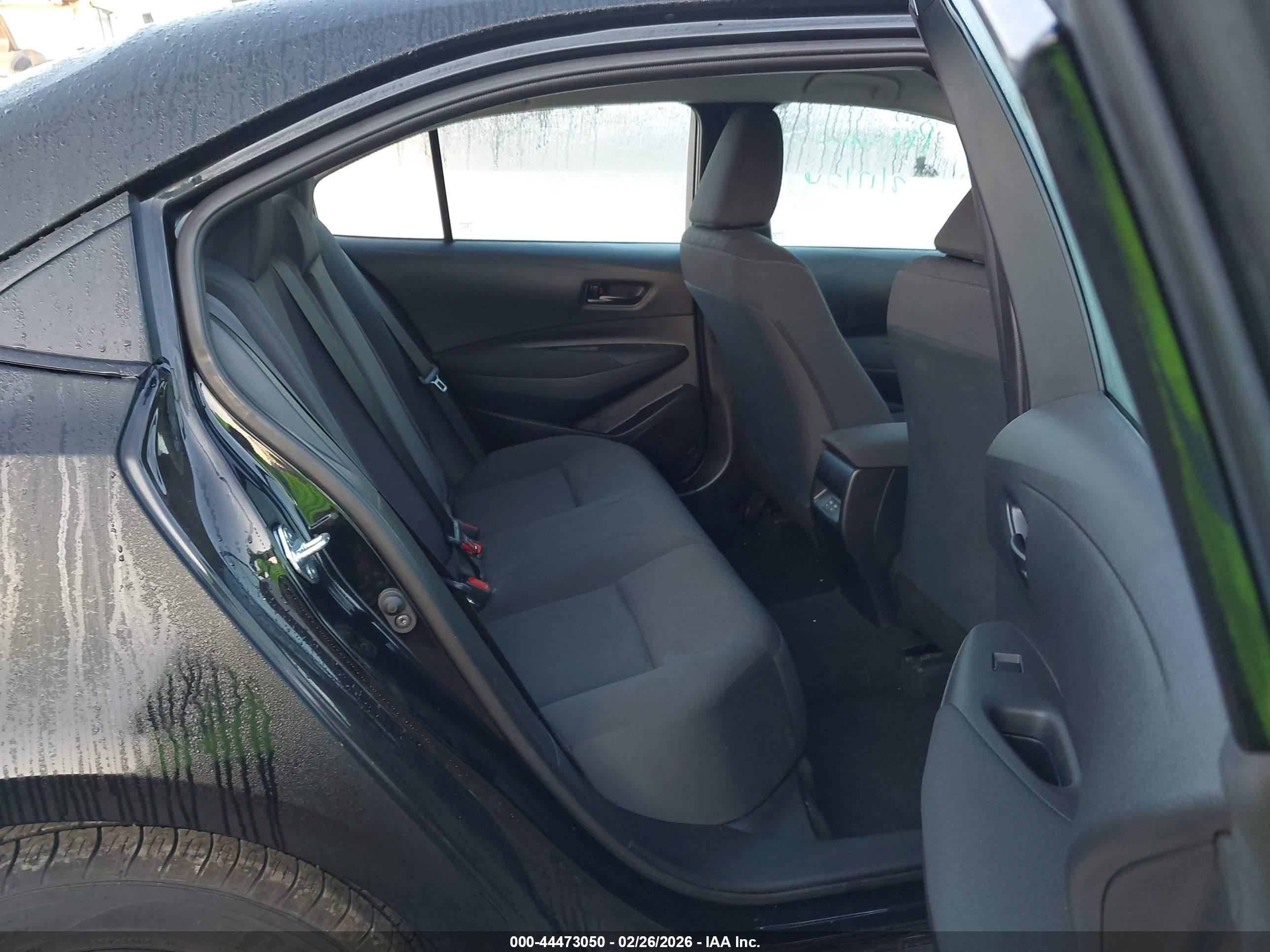TOYOTA COROLLA image 8