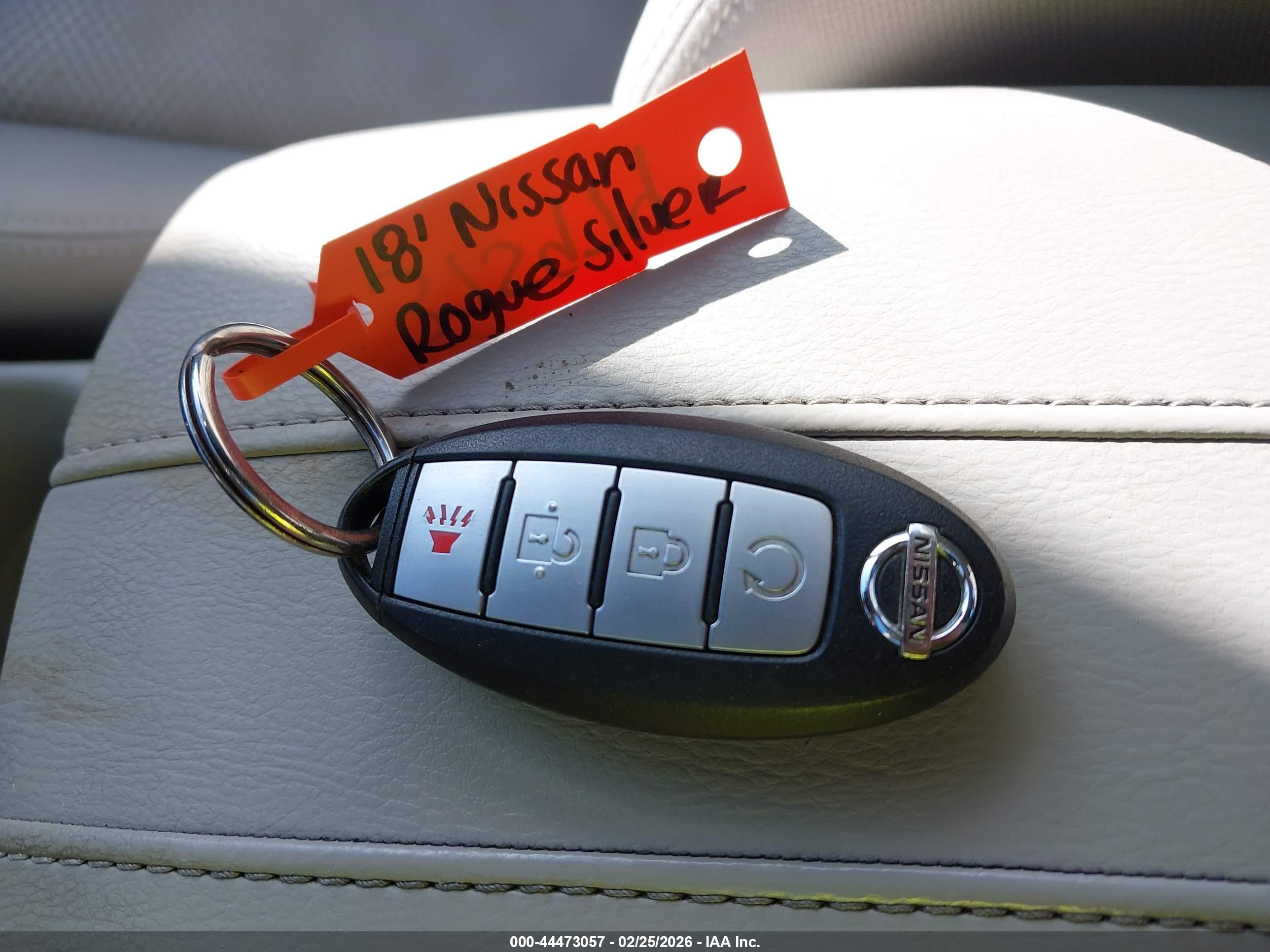NISSAN ROGUE image 11