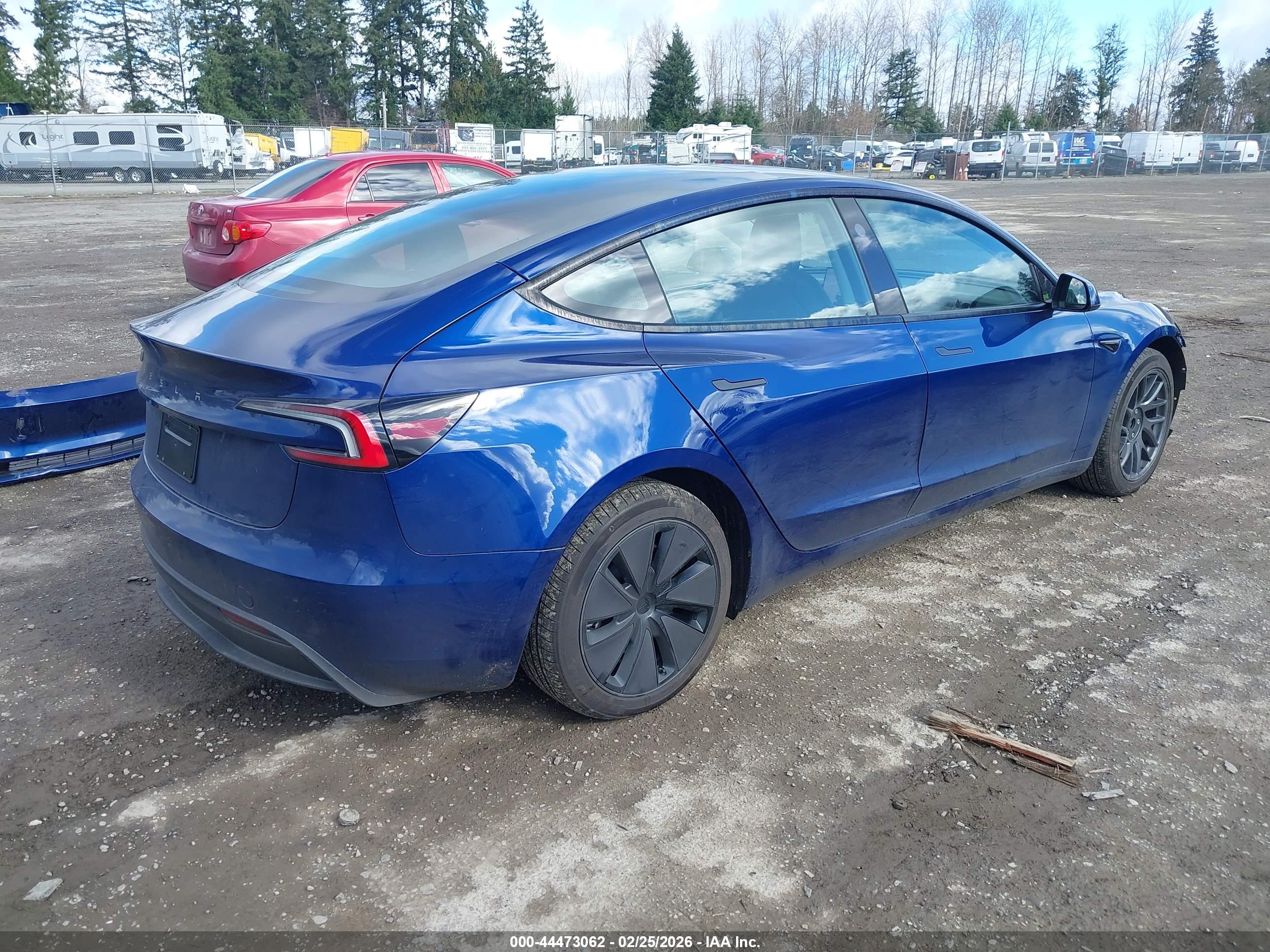 TESLA MODEL image 4