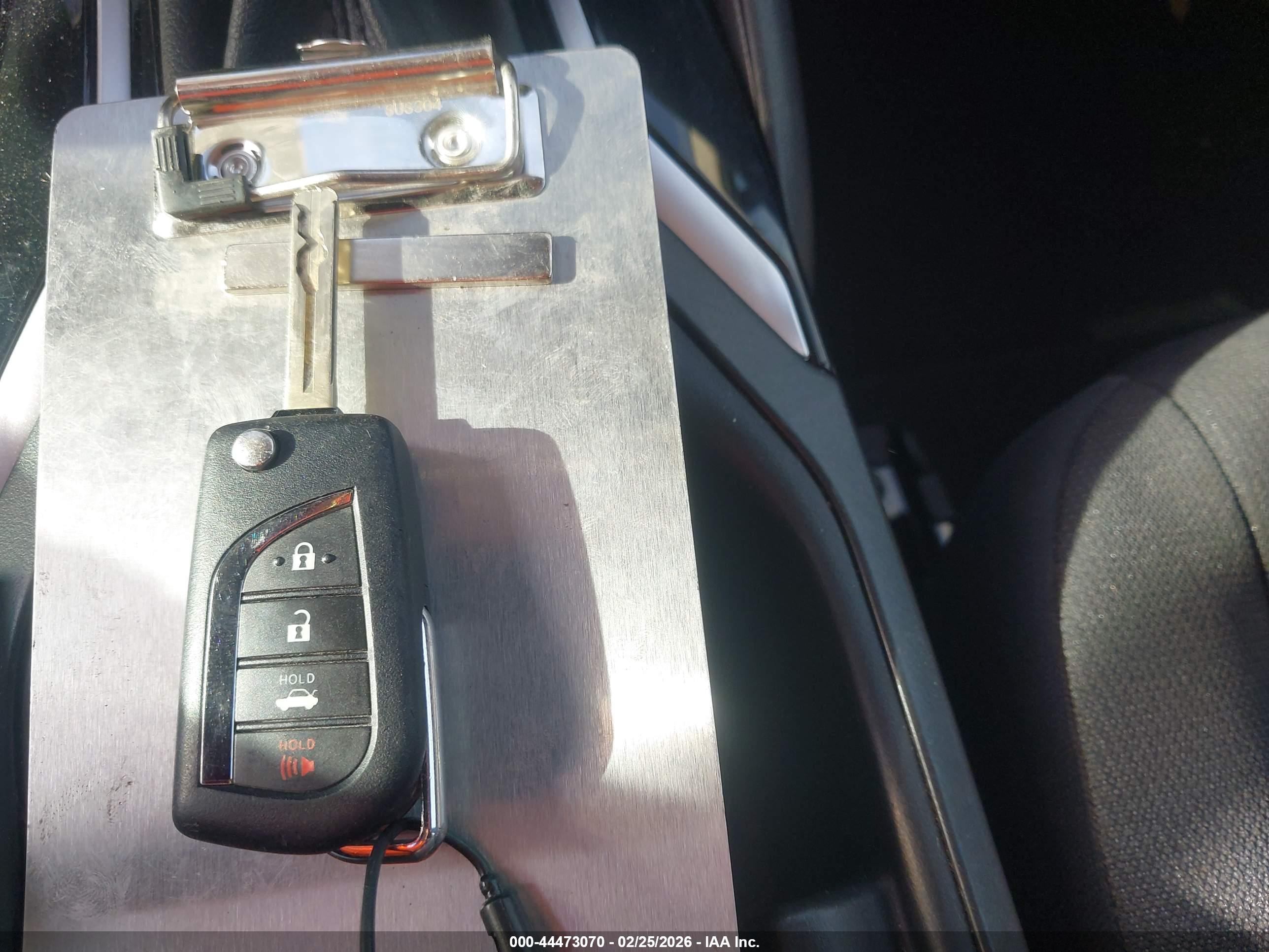 TOYOTA COROLLA image 11