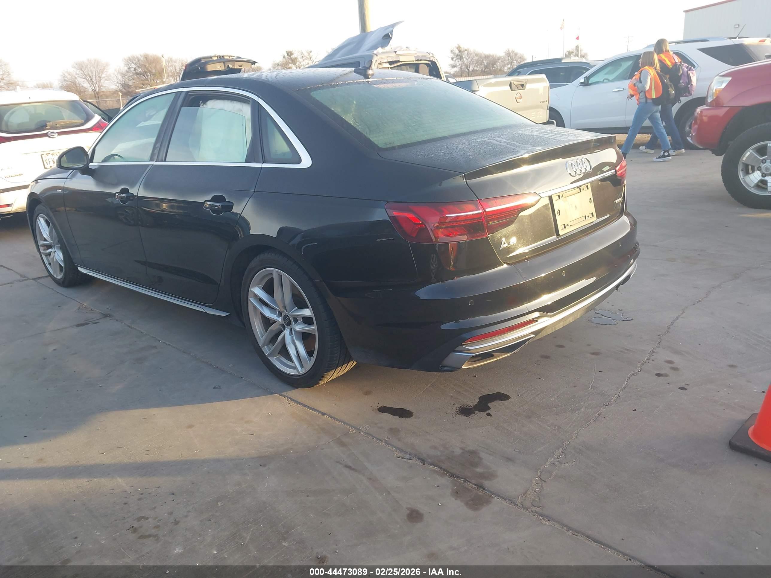 AUDI A4 image 3