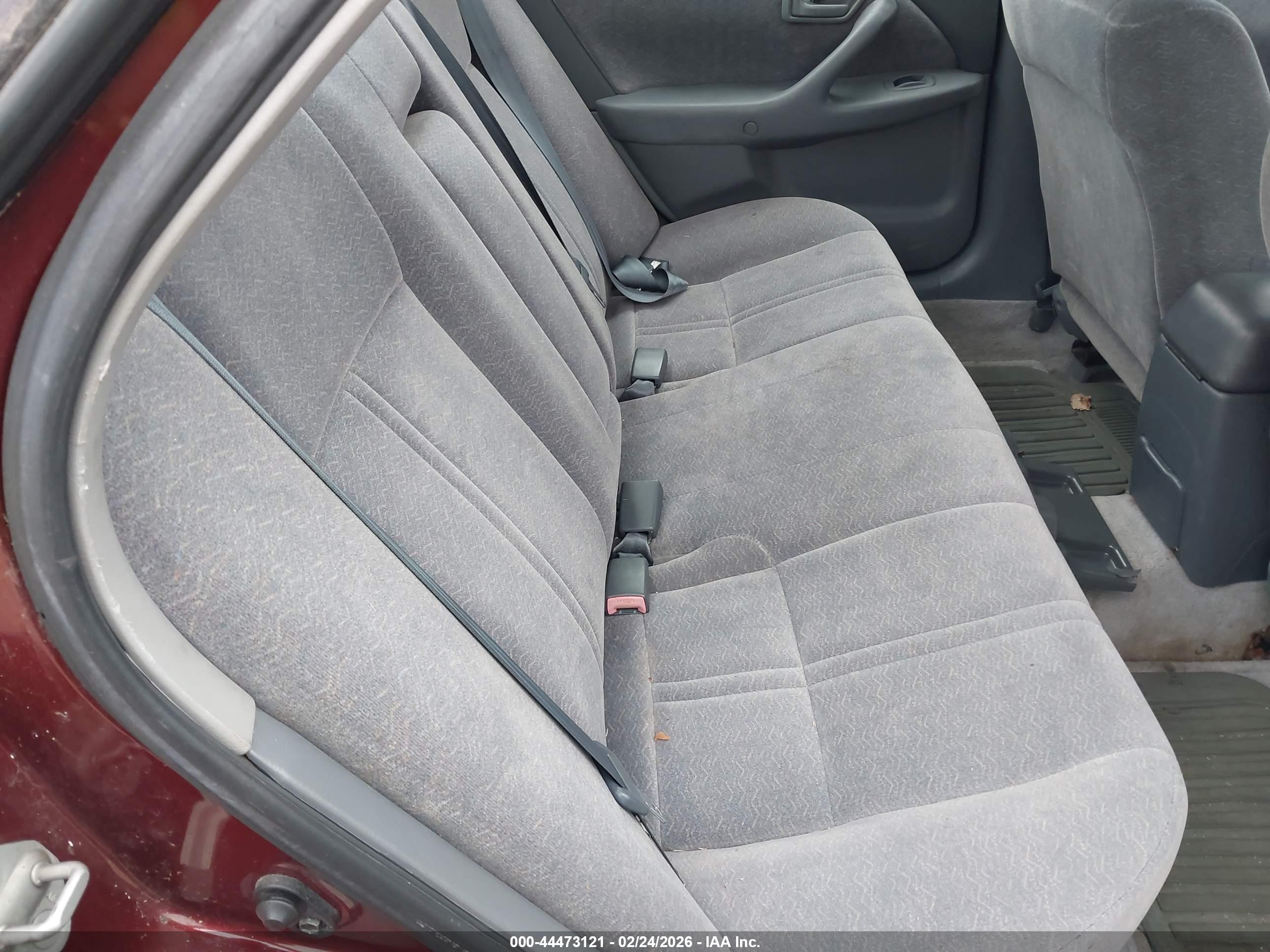 TOYOTA CAMRY image 8