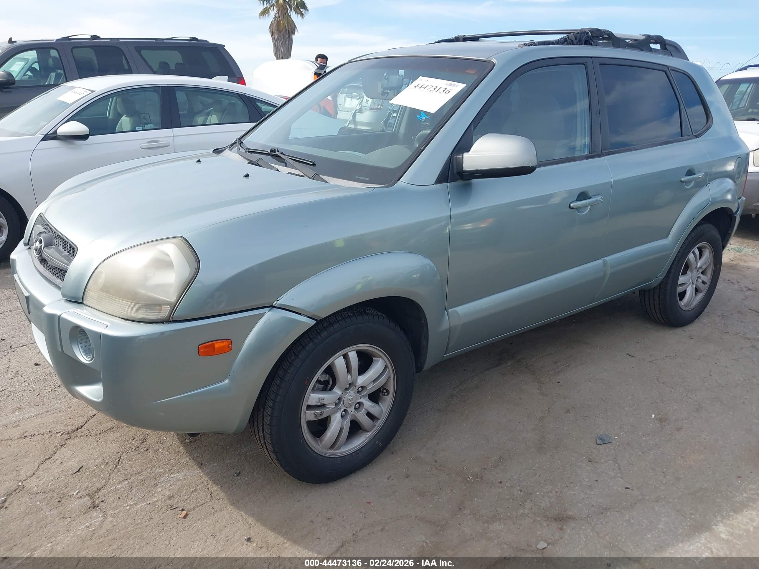 HYUNDAI TUCSON image 2
