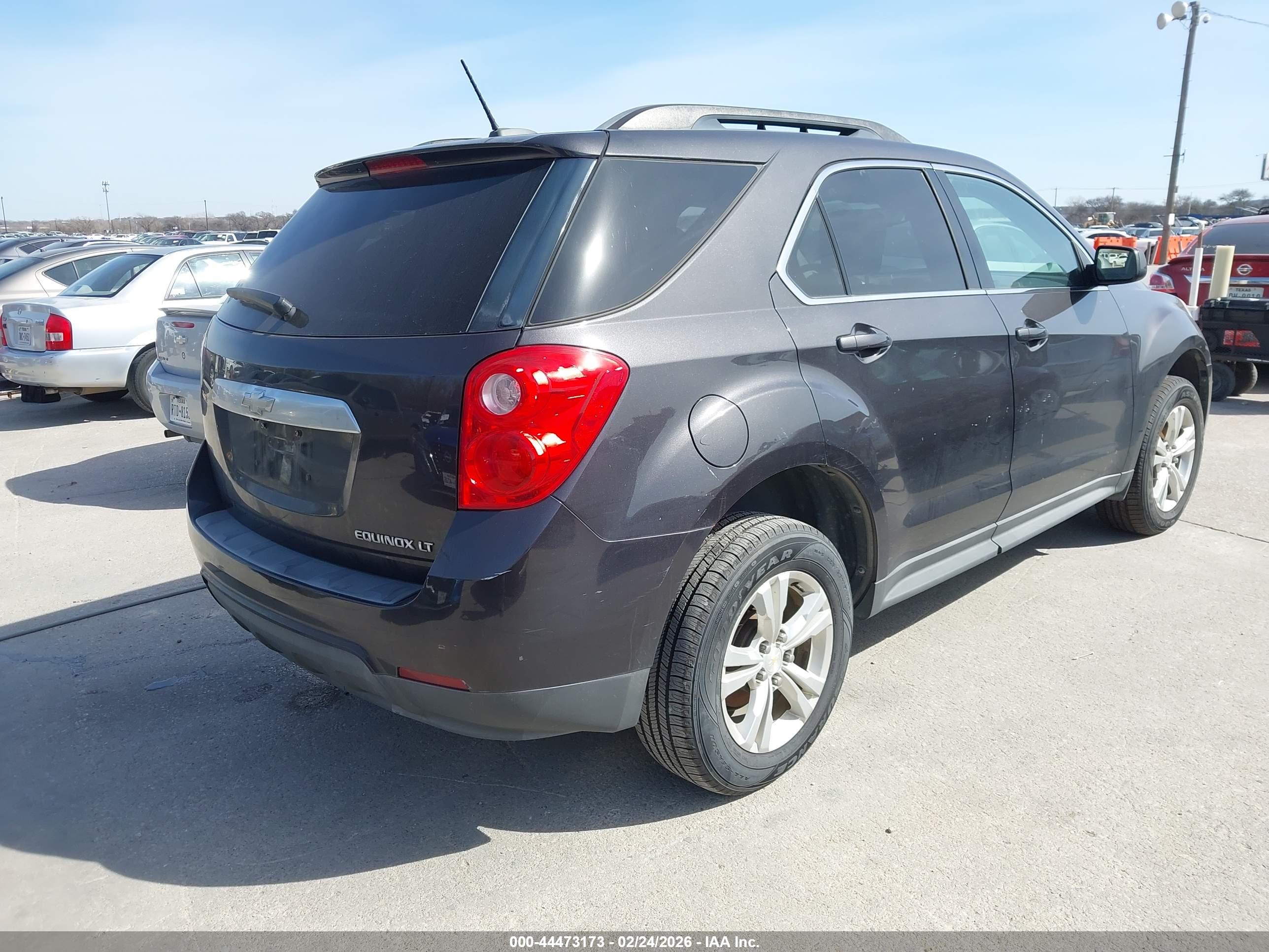 CHEVROLET EQUINOX image 4