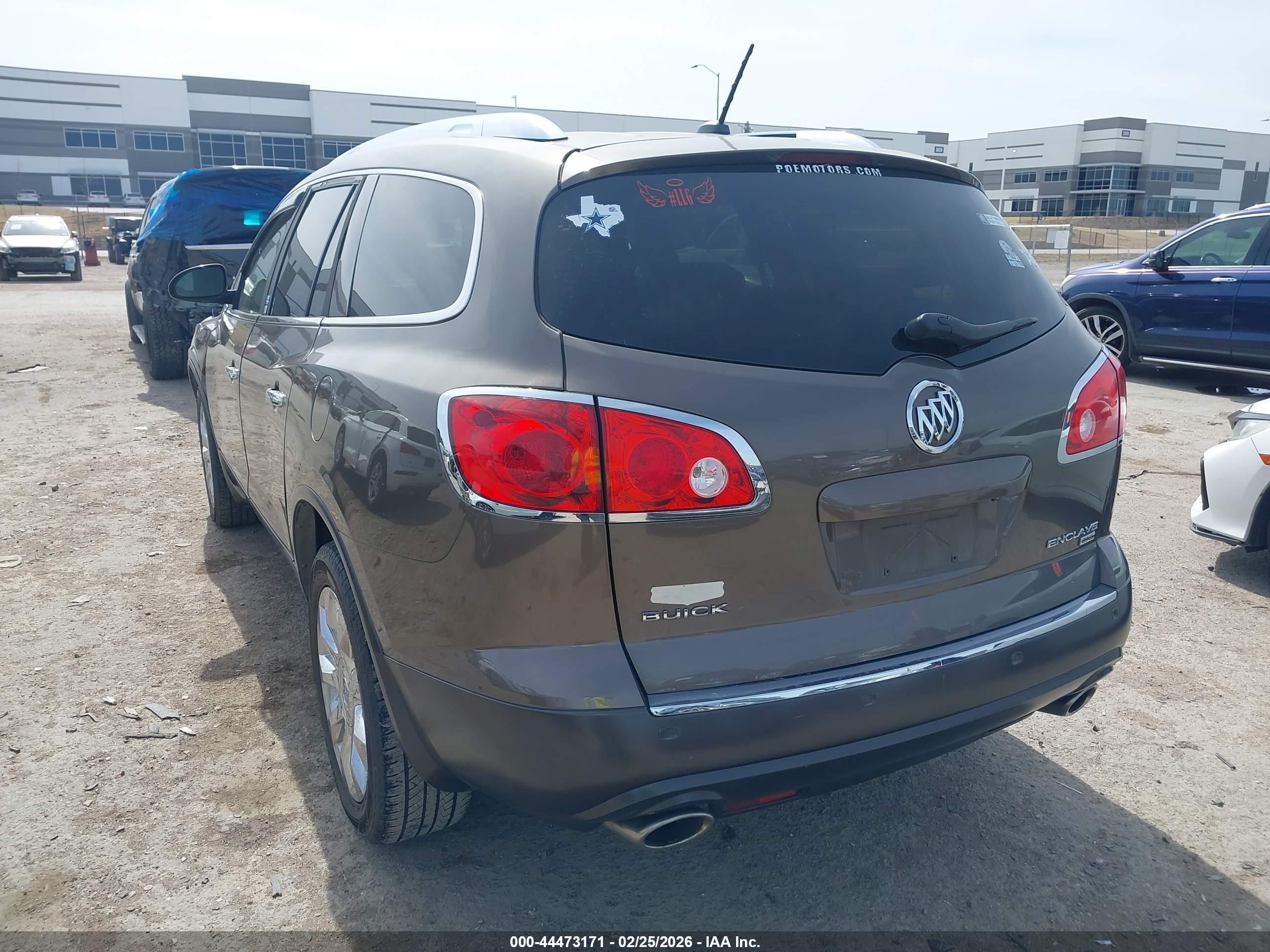 BUICK ENCLAVE image 3