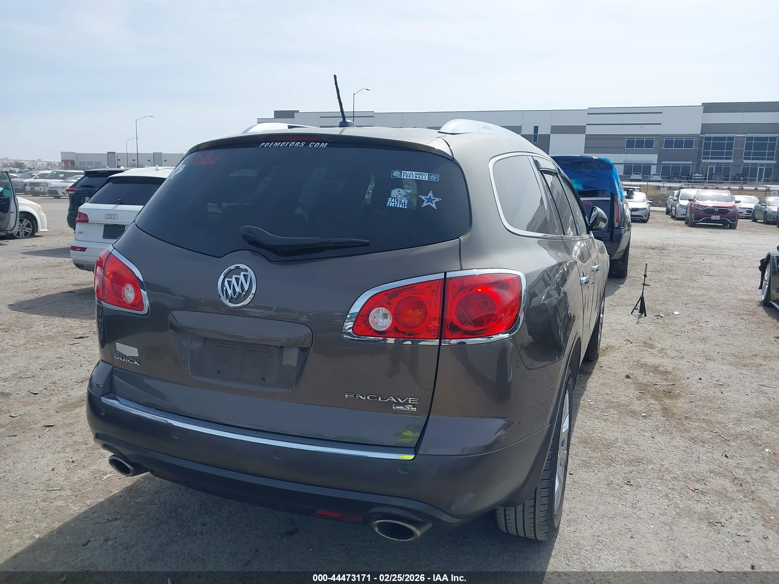 BUICK ENCLAVE image 4
