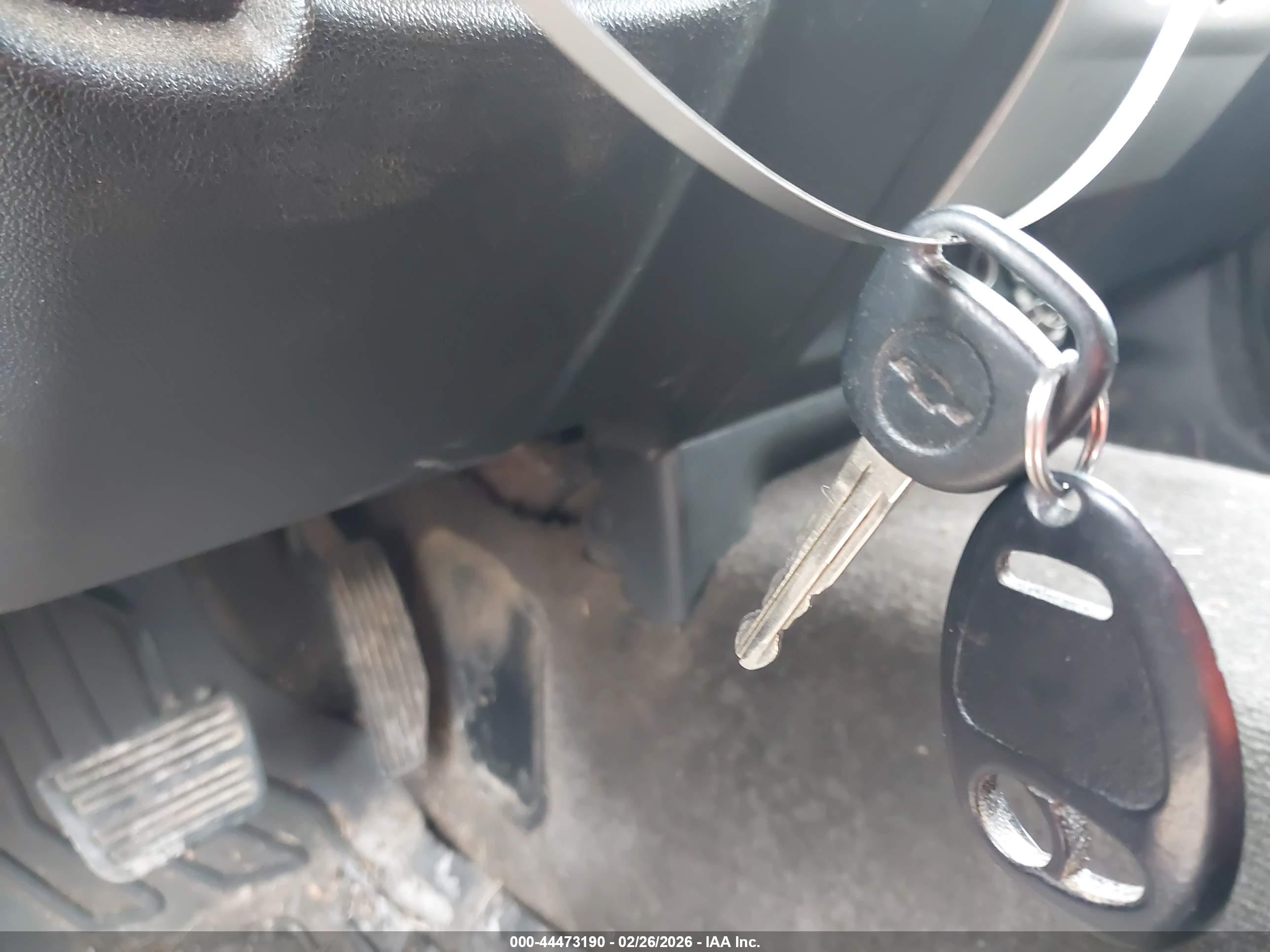 CHEVROLET COLORADO image 11