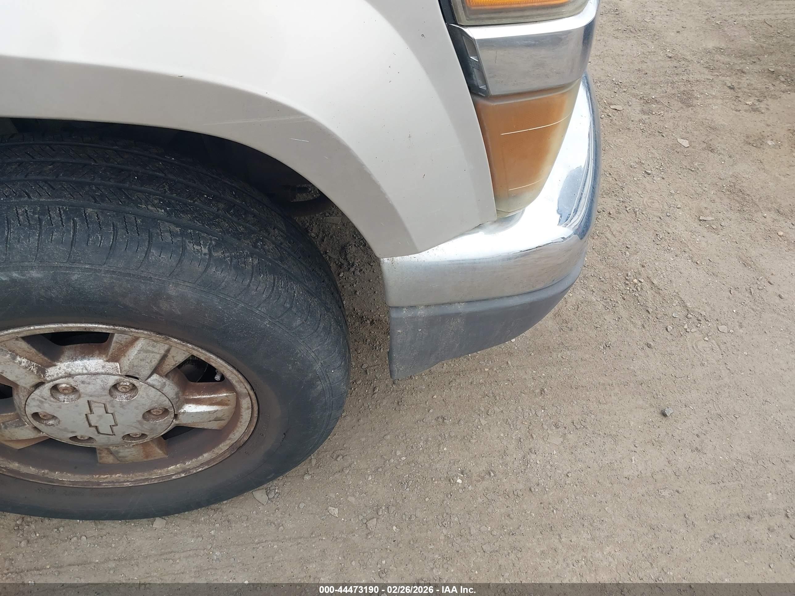 CHEVROLET COLORADO image 6