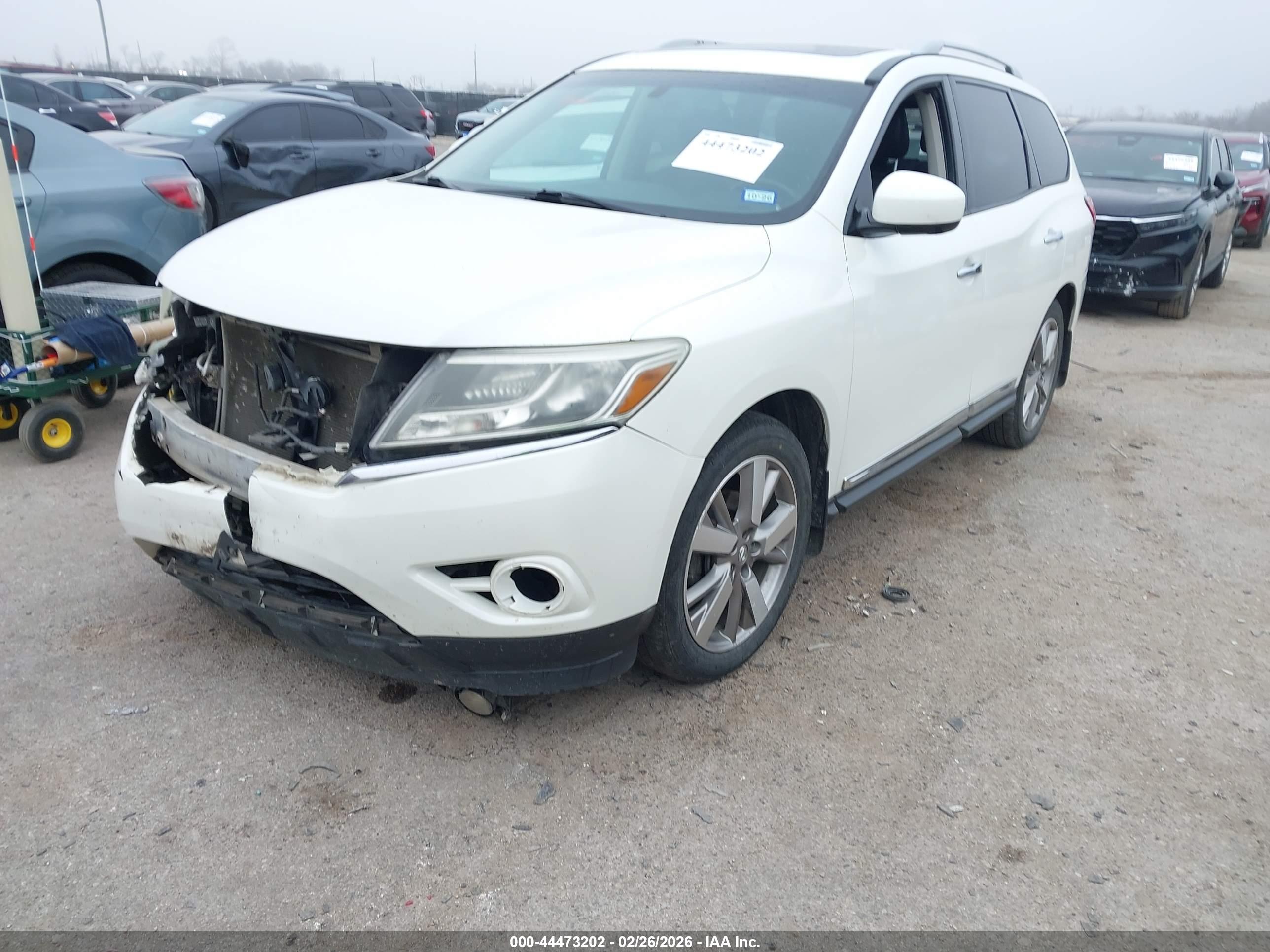 NISSAN PATHFINDER image 2