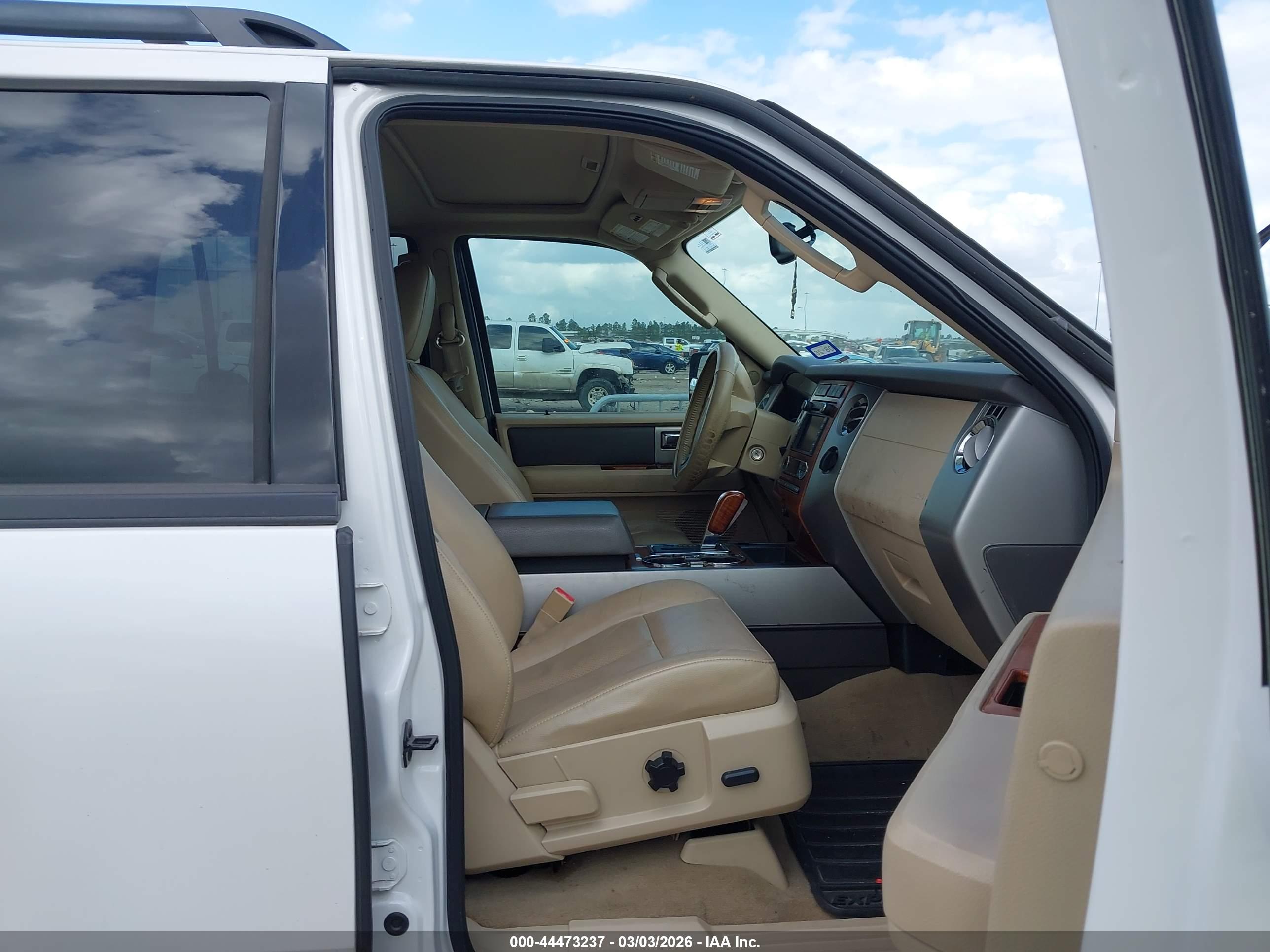 FORD EXPEDITION image 5