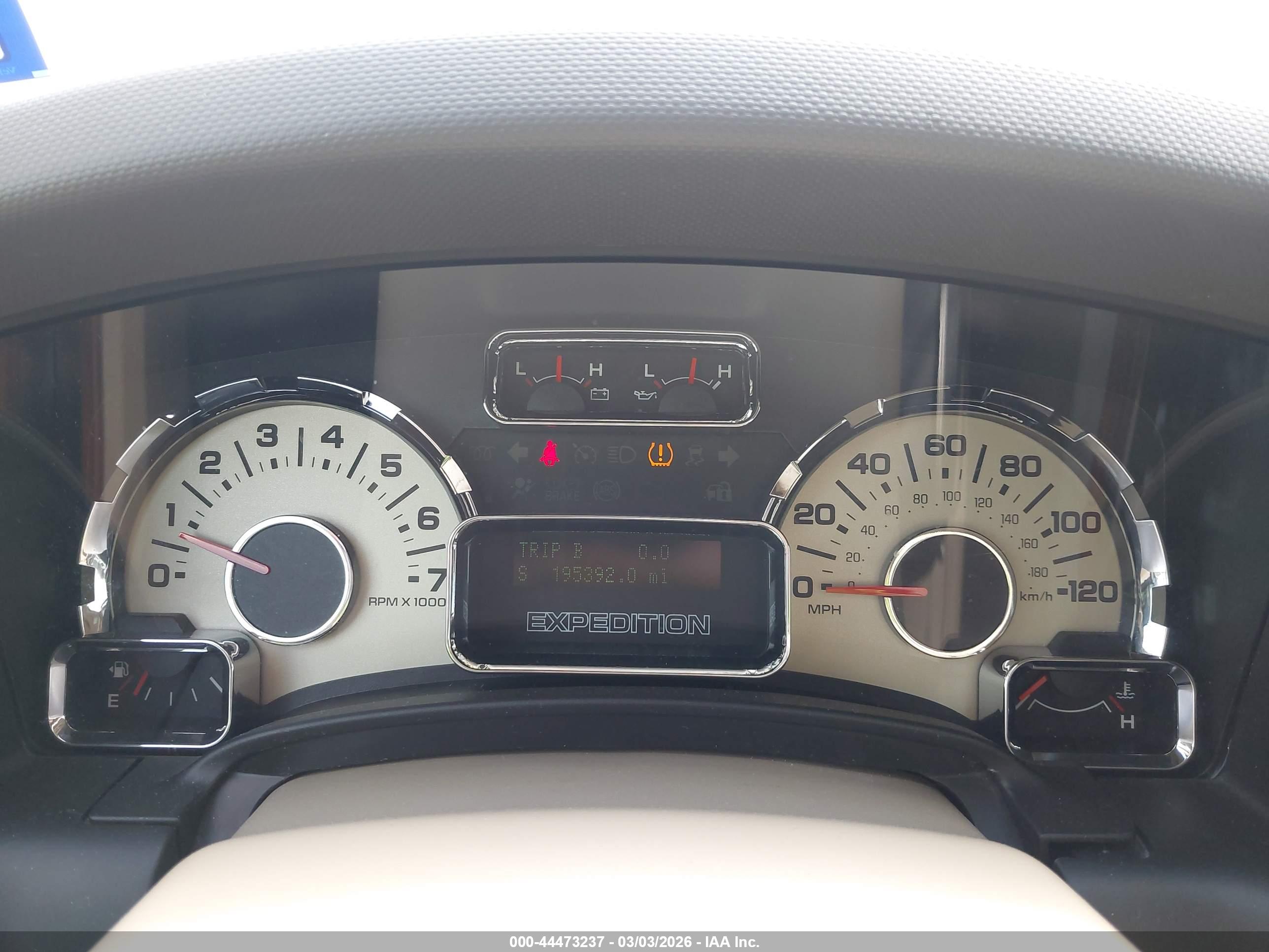 FORD EXPEDITION image 7