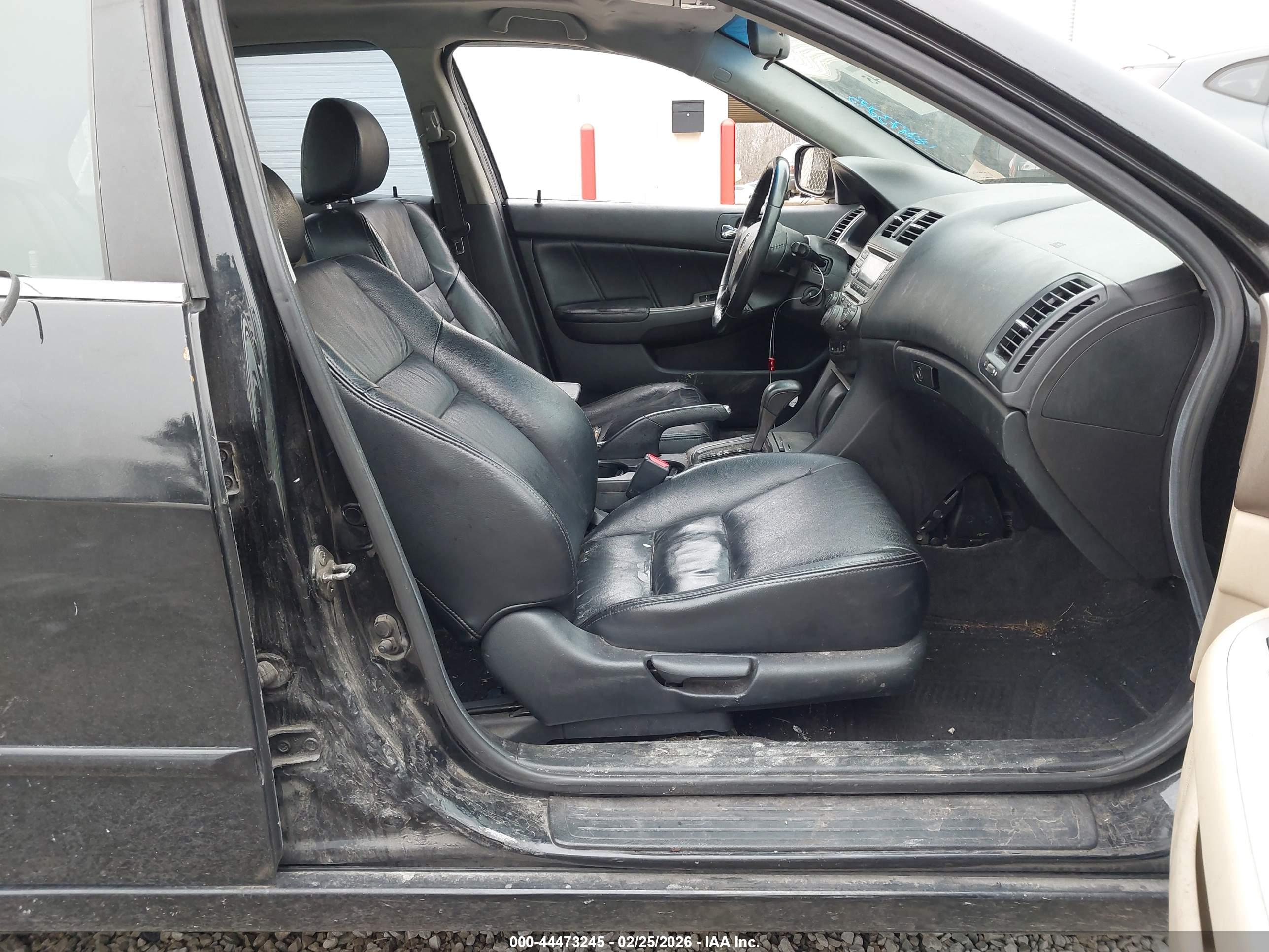 HONDA ACCORD image 5