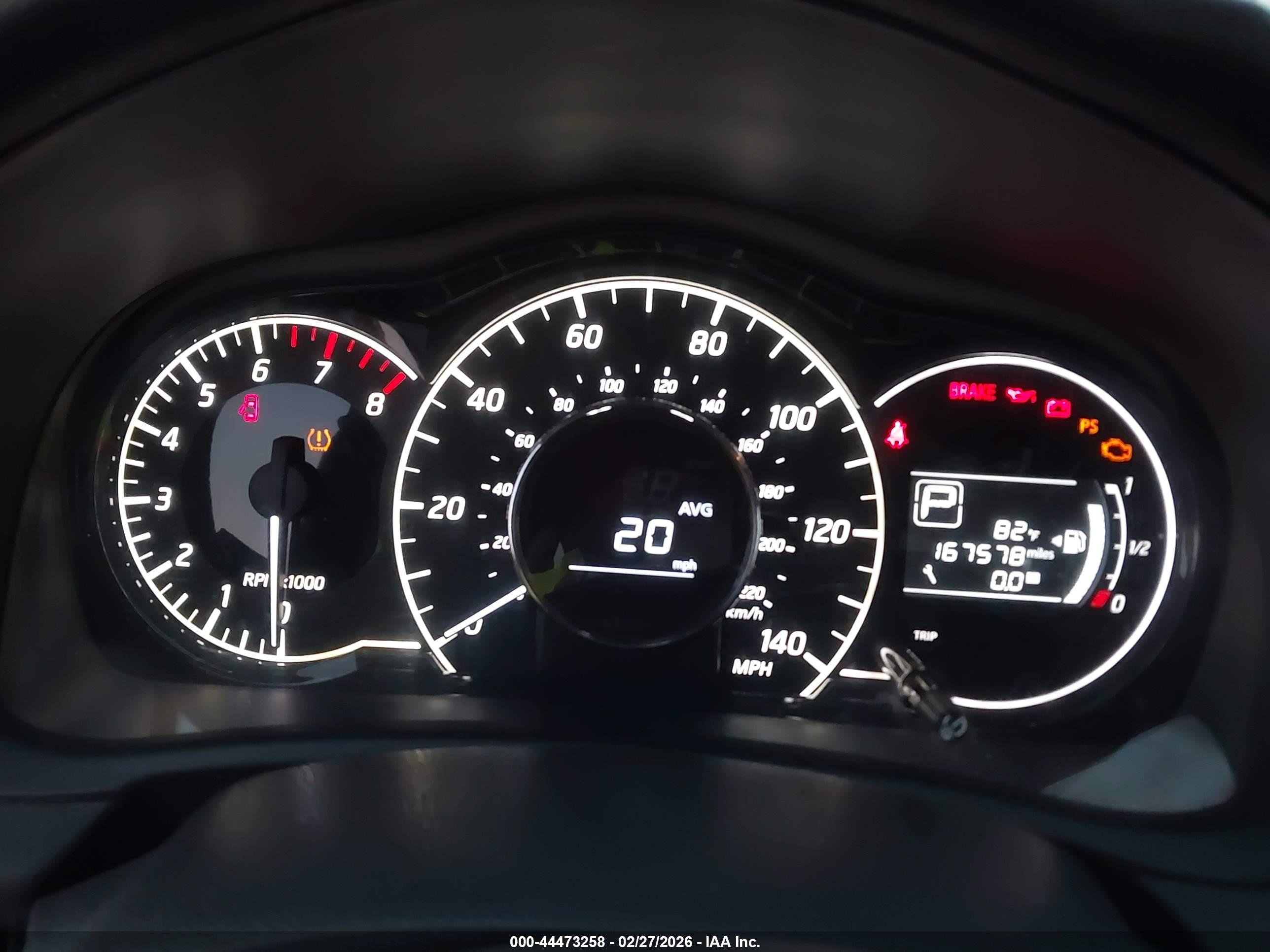 NISSAN VERSA image 7