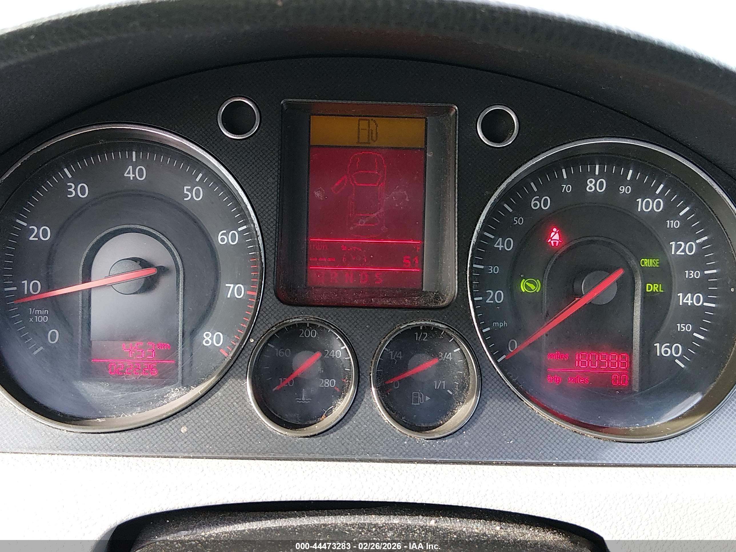 VOLKSWAGEN PASSAT image 7