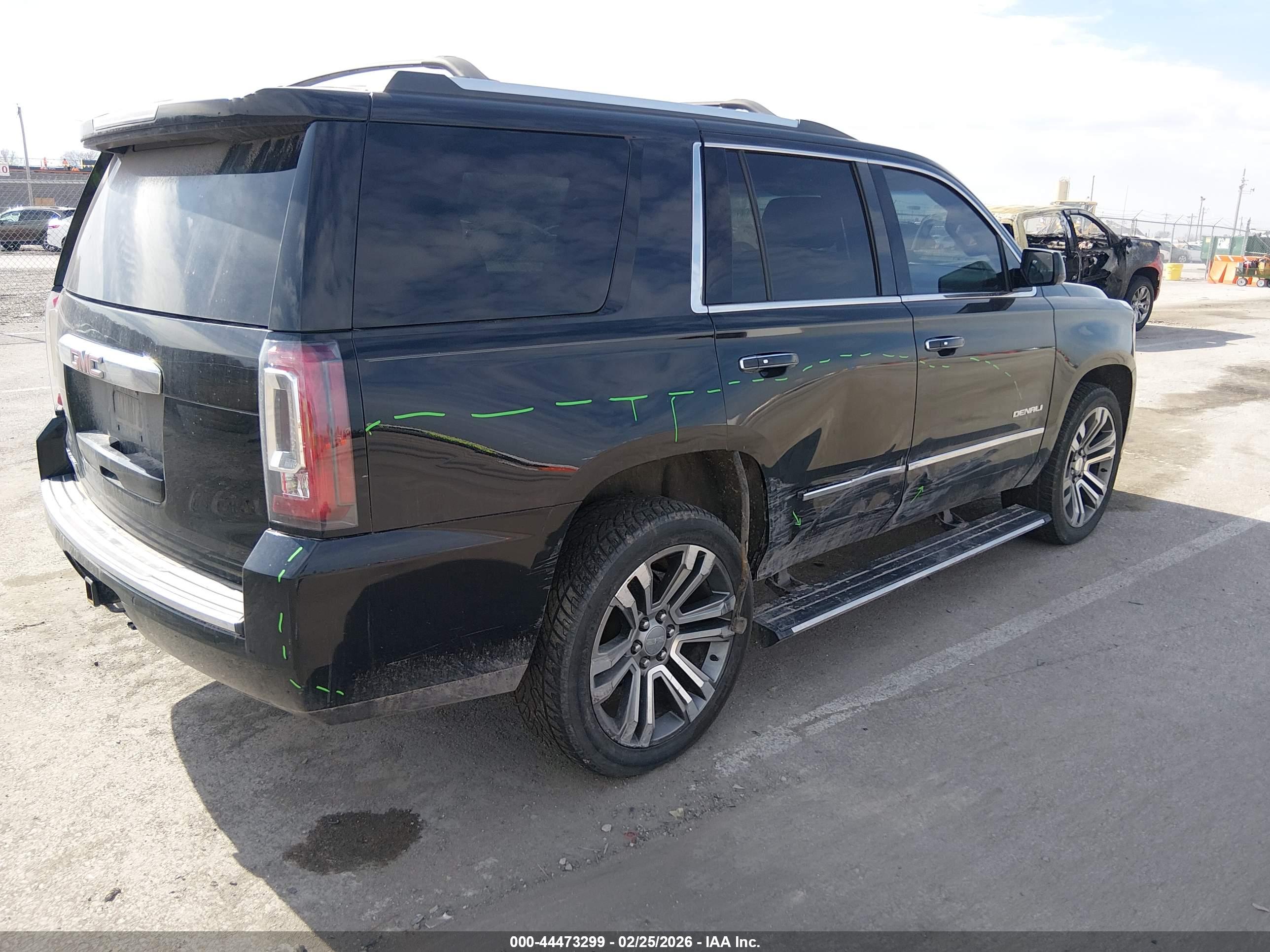 GMC YUKON image 4