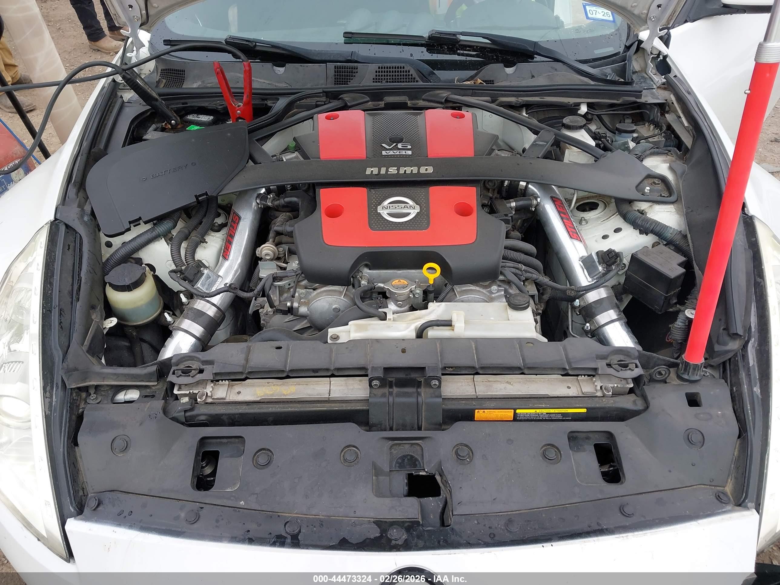 NISSAN 370Z image 10