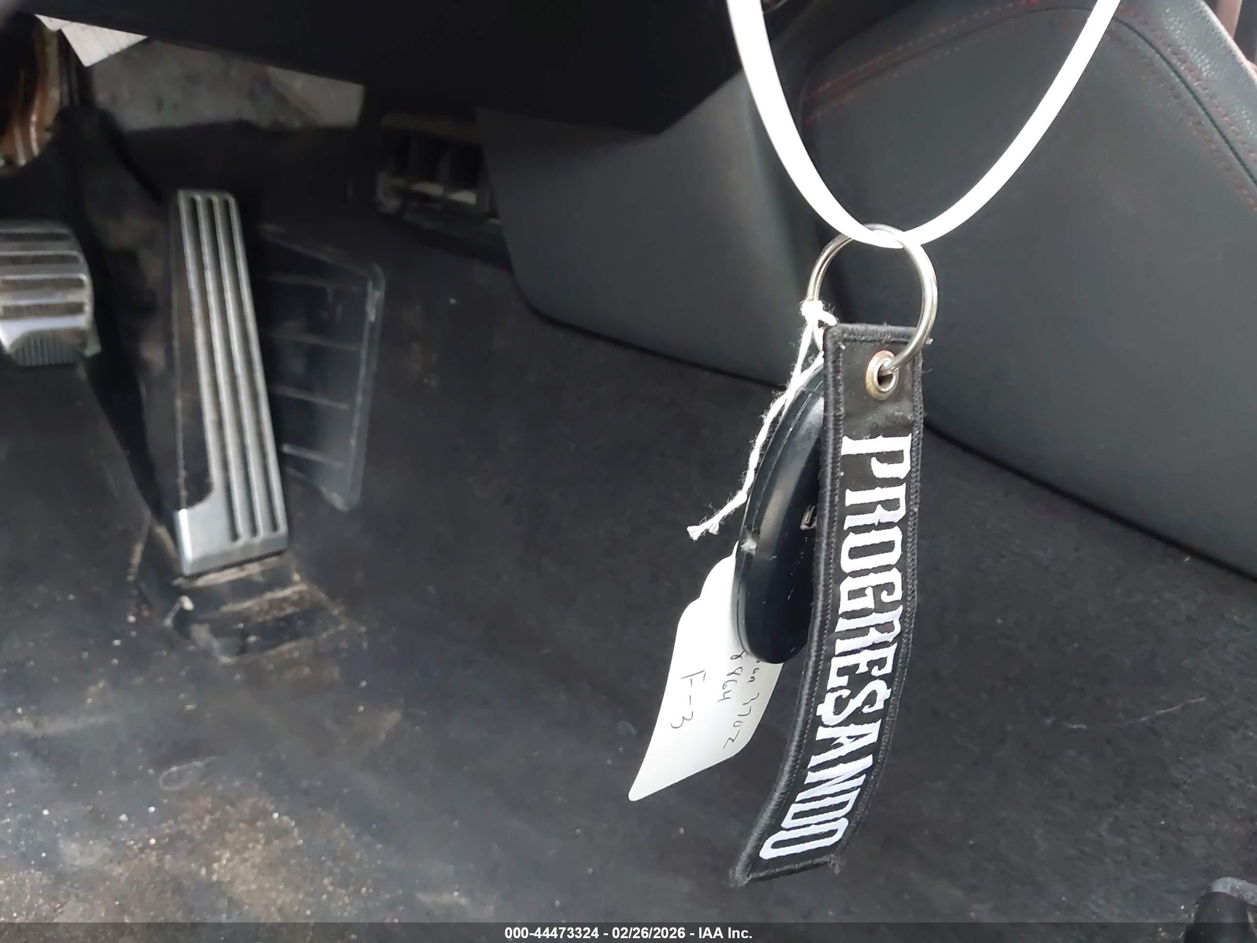 NISSAN 370Z image 11