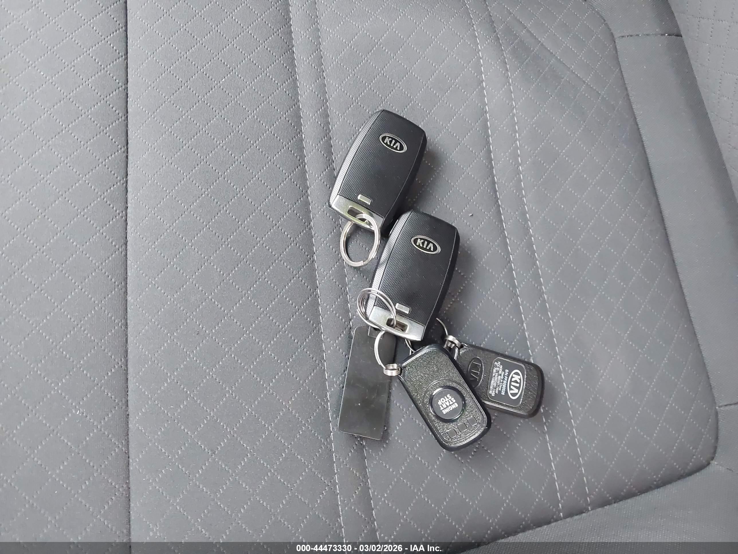 KIA SORENTO image 11
