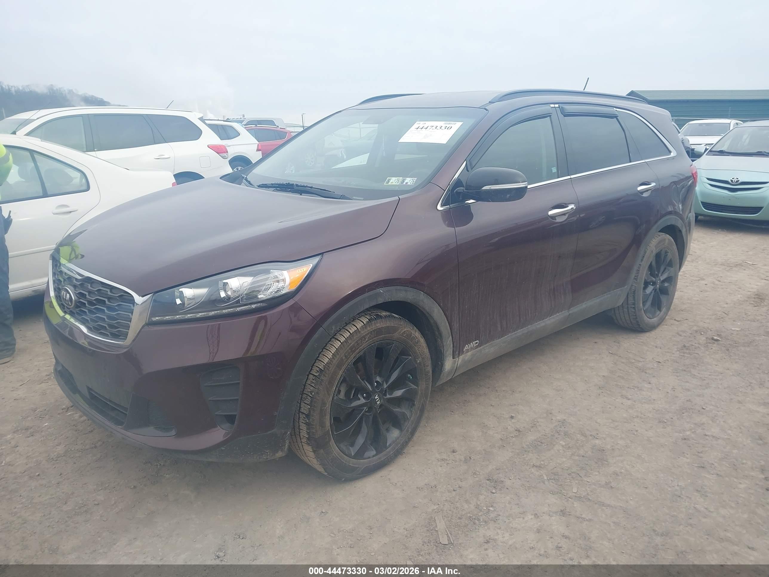 KIA SORENTO image 2