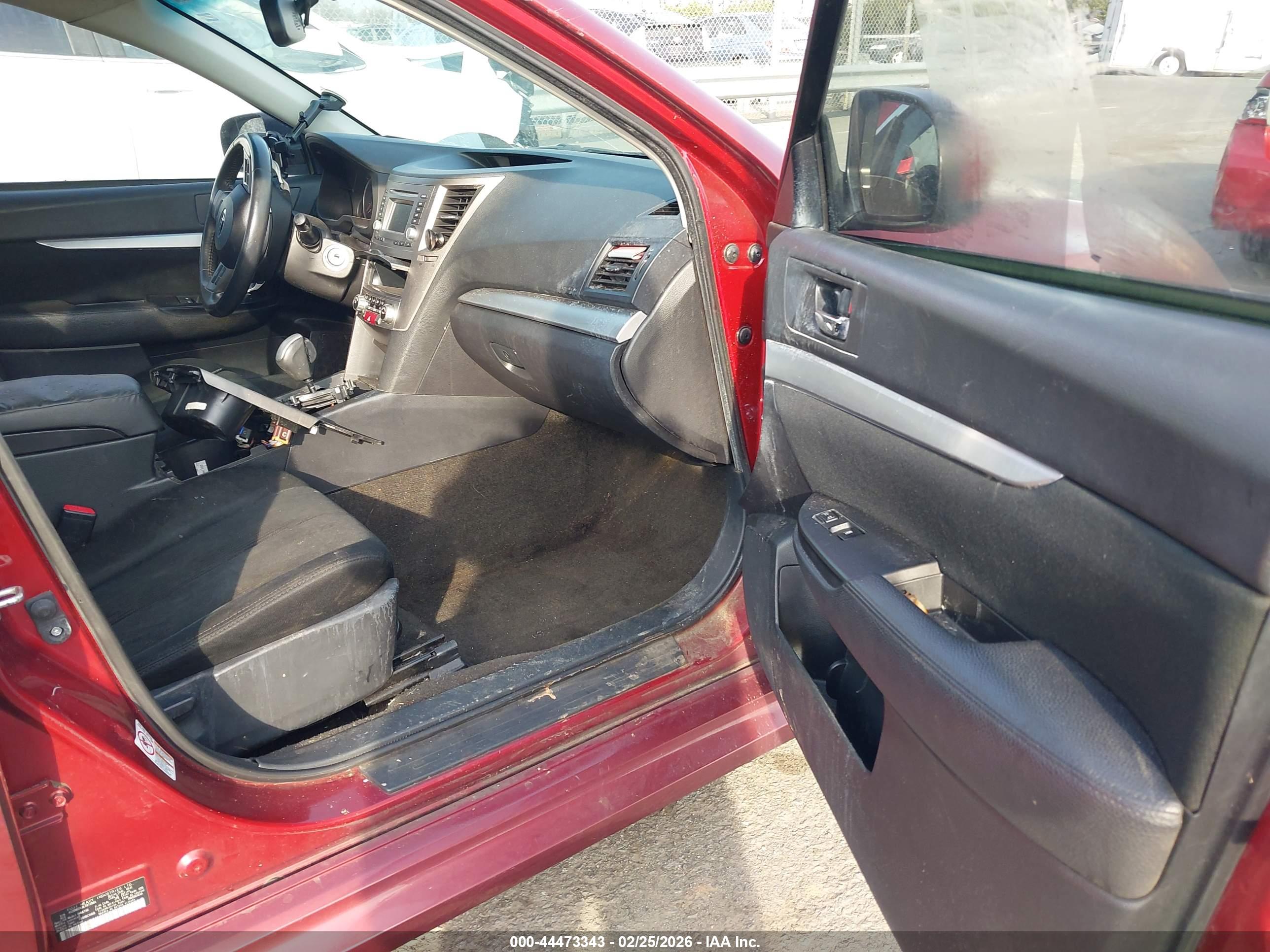 SUBARU LEGACY image 5