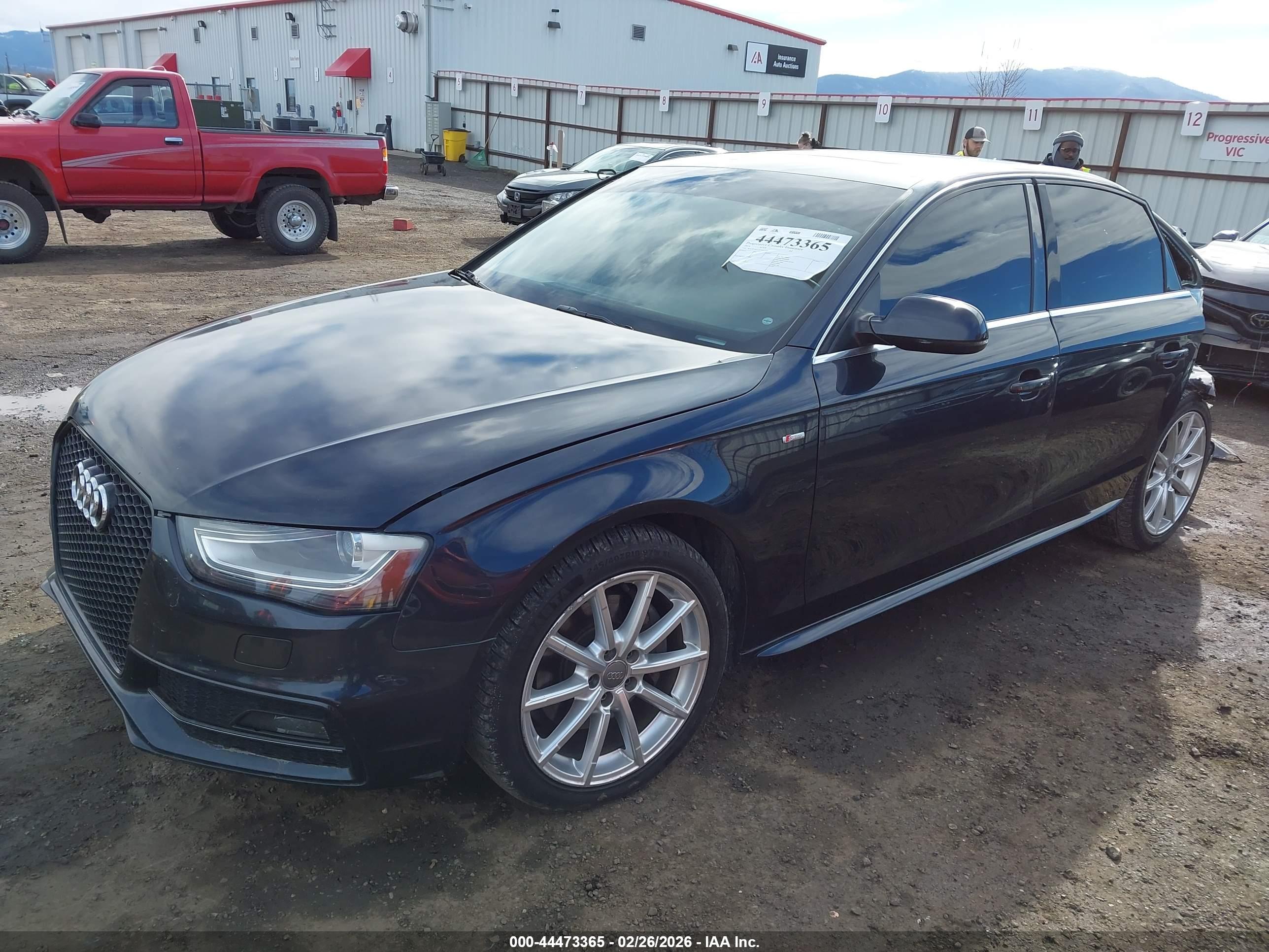 AUDI A4 image 2