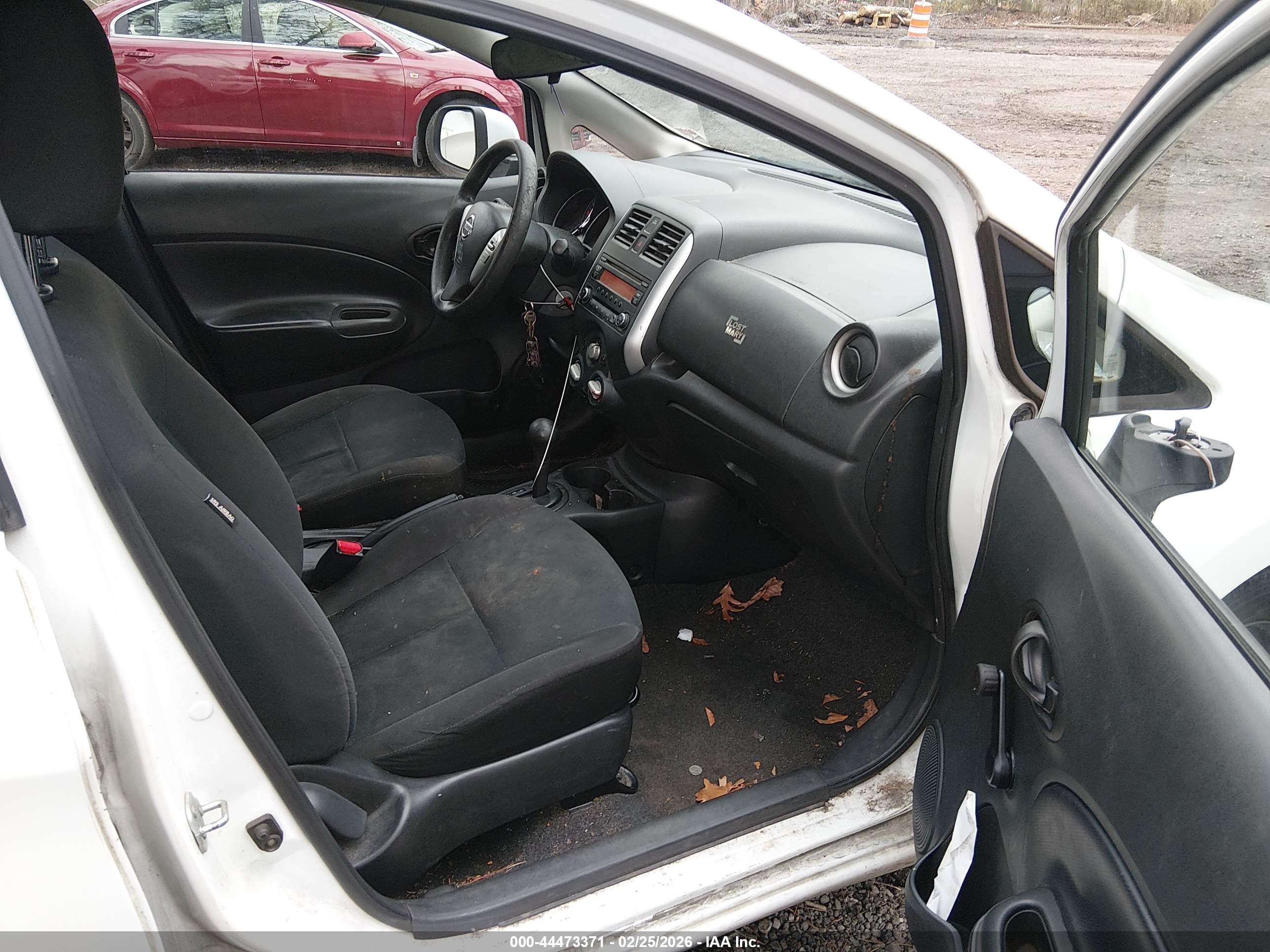 NISSAN VERSA image 5
