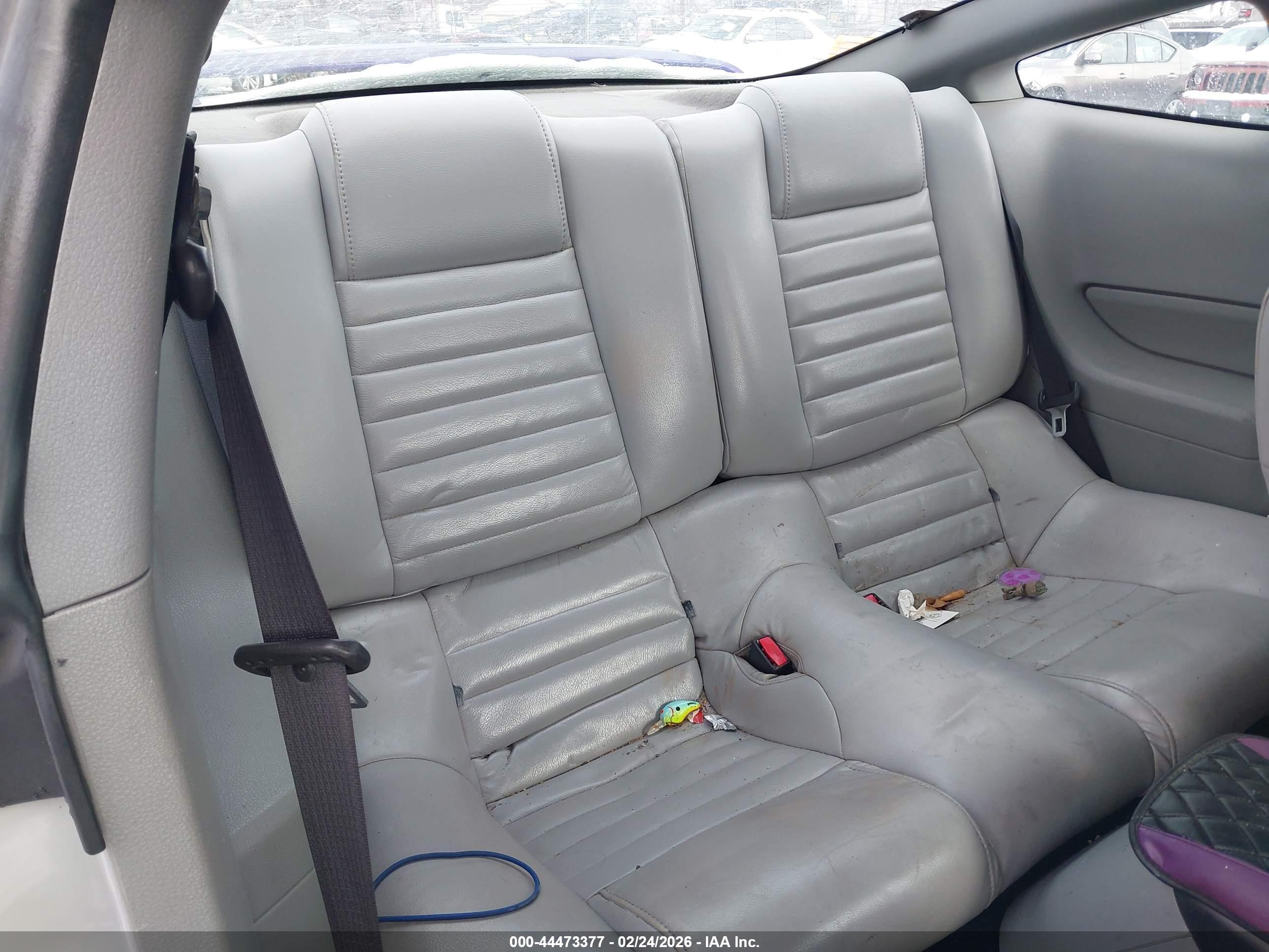 FORD MUSTANG image 8