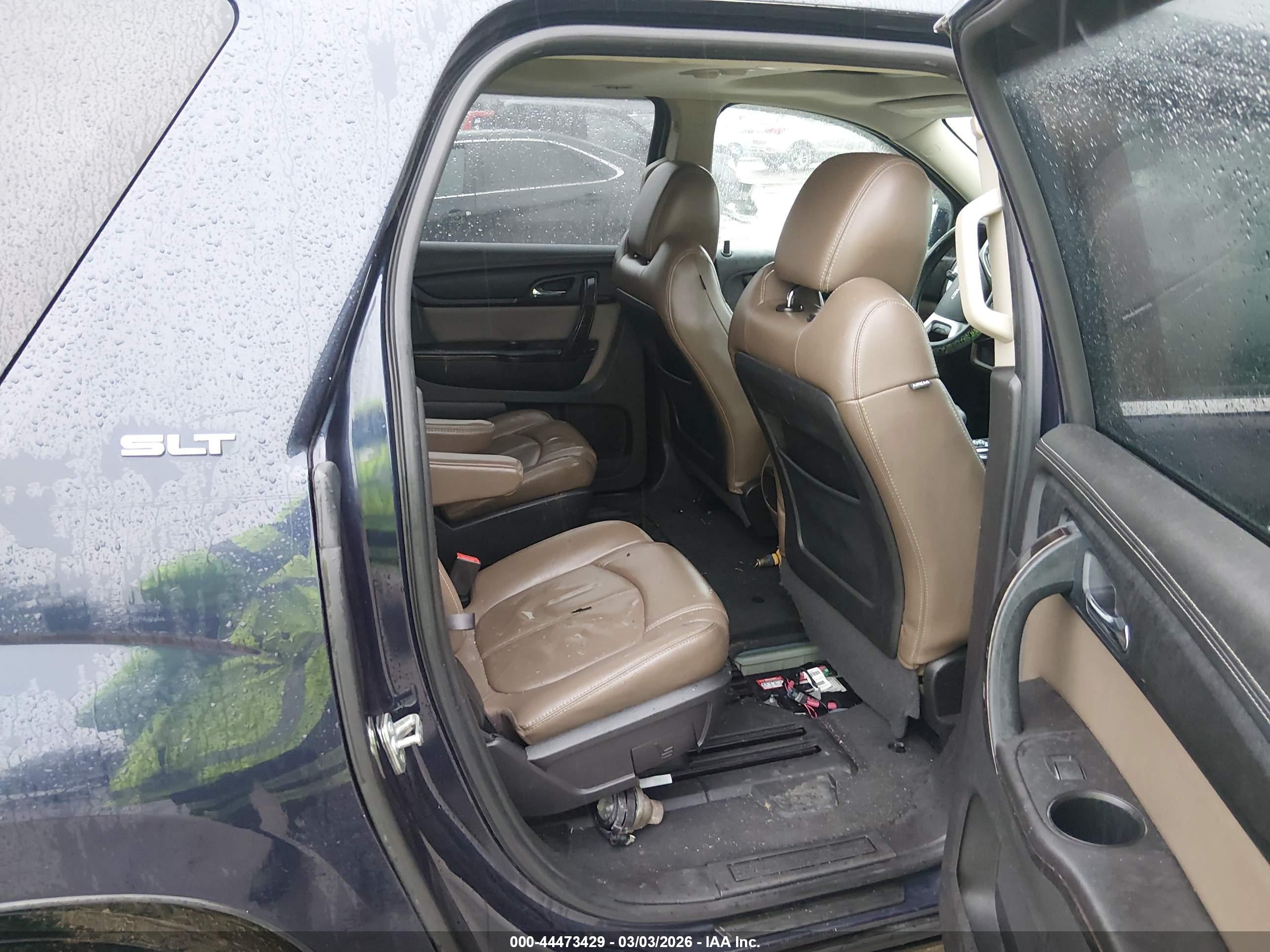 GMC ACADIA image 8