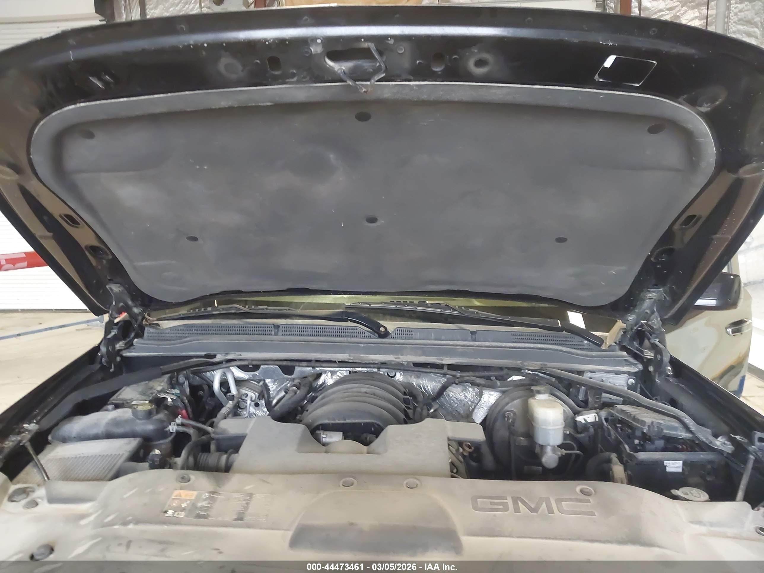 GMC YUKON image 10