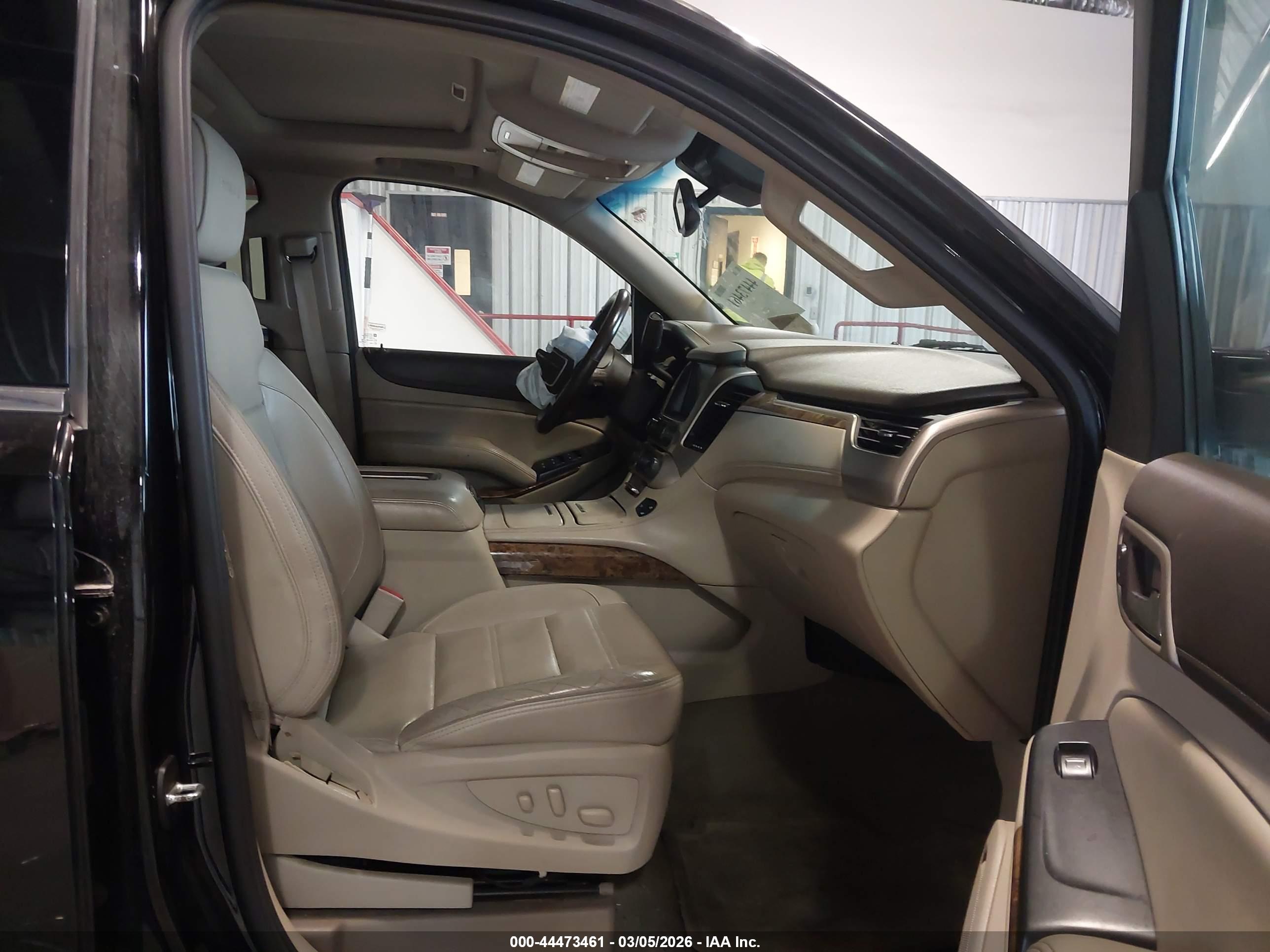 GMC YUKON image 5