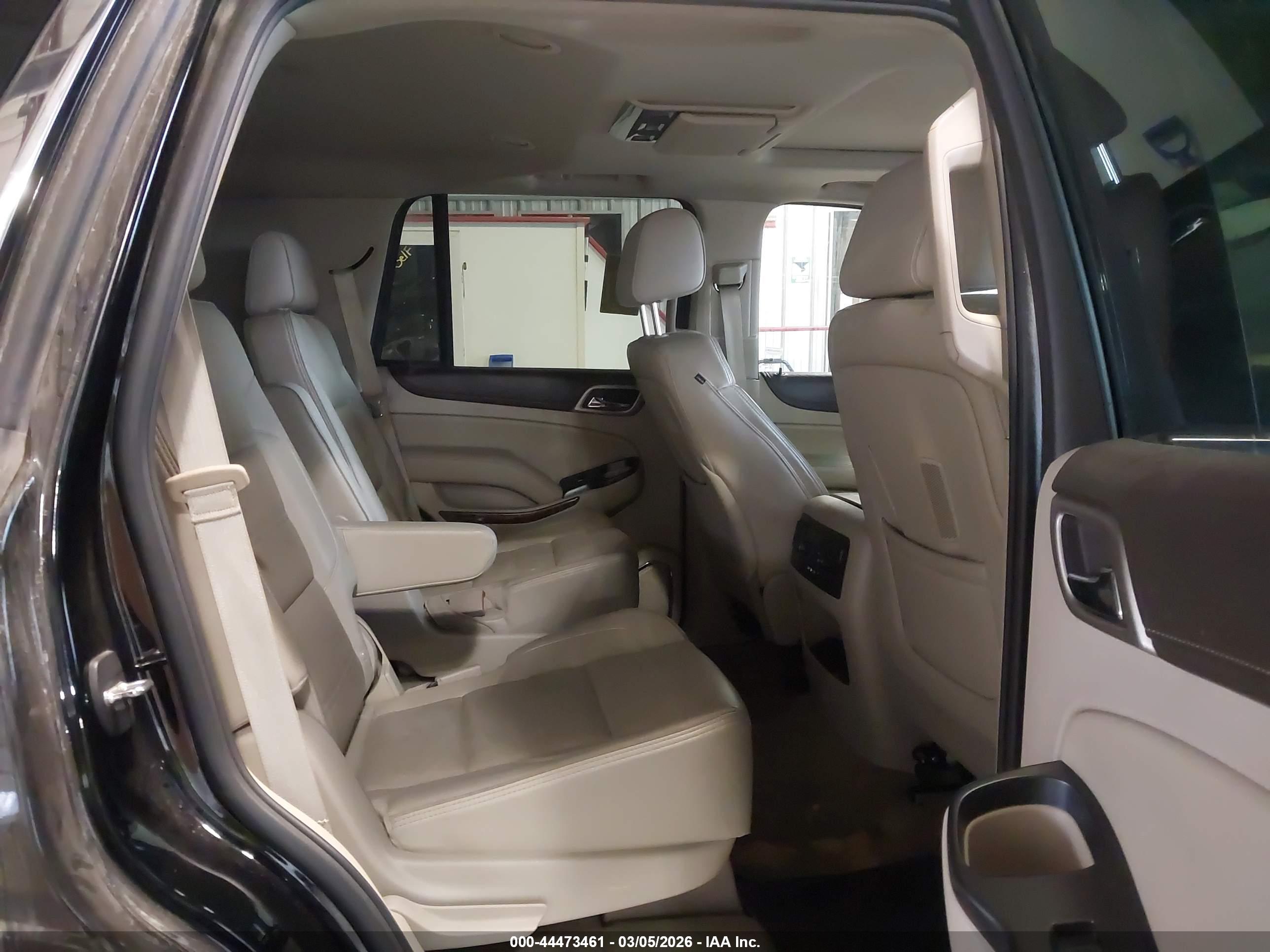 GMC YUKON image 8